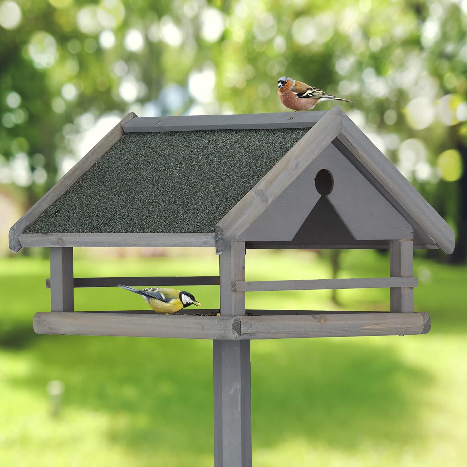 Thumbnail 2 de Relaxdays Vogelfutterhaus mit Ständer – wetterfestes Holz-Vogelhaus, HBT ca. 120 × 62 × 55 cm, grau