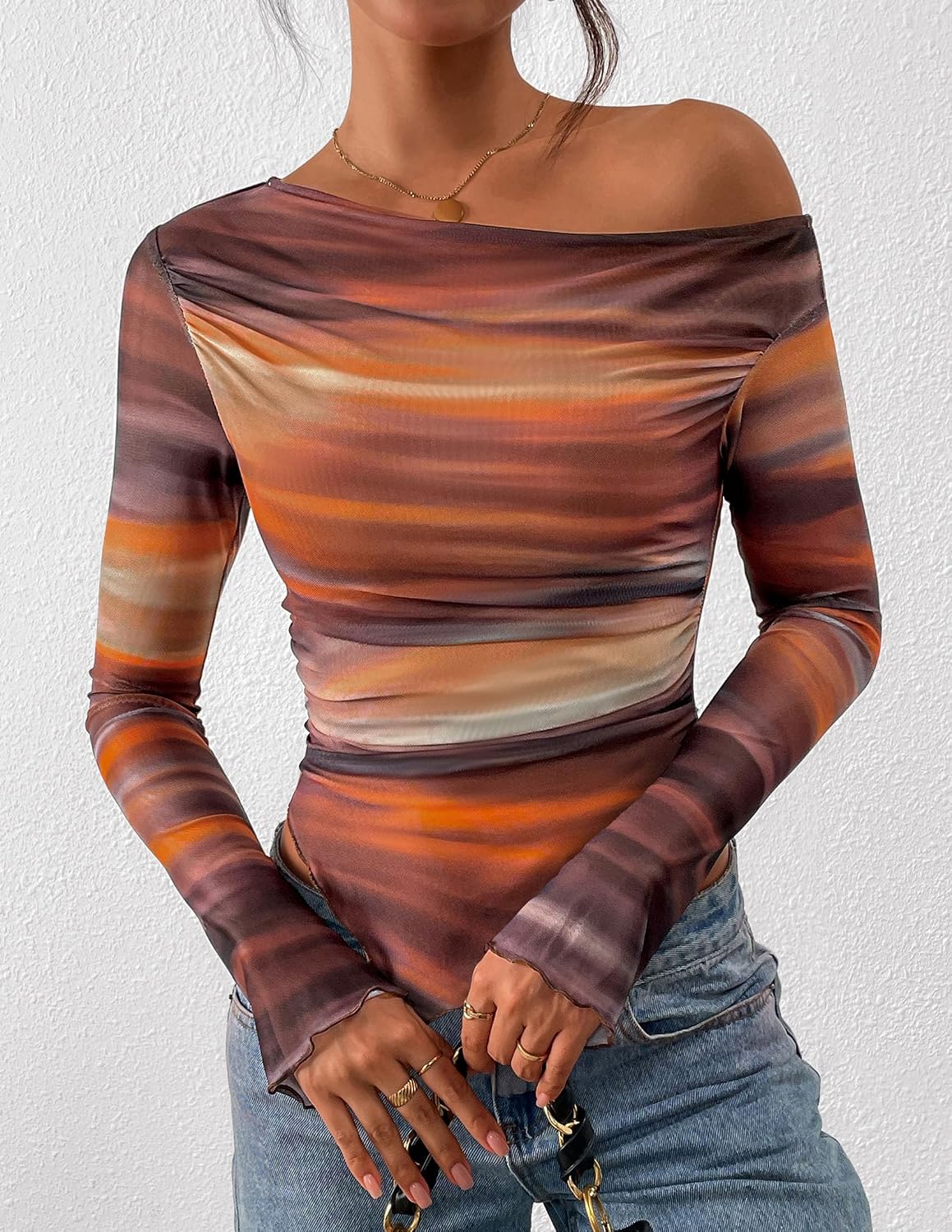 Detalle de PRETTYGARDEN Off-Shoulder Tie-Dye Mesh Long Sleeve Asymmetrical Ruched Floral Top for Women