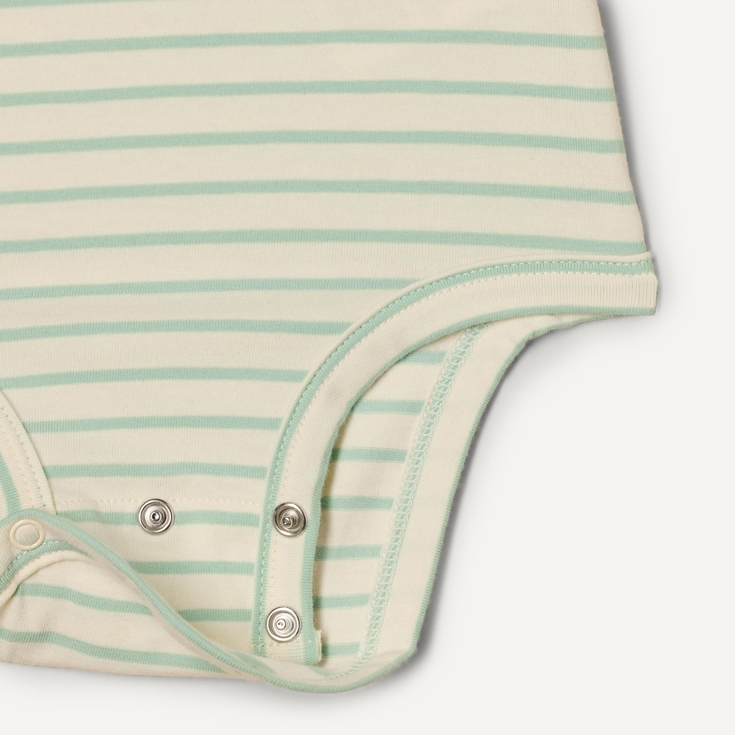 Detalle de Amazon Essentials x Sofia Grainge Unisex Baby Kurzärmliger Bodysuit im 3er-Pack