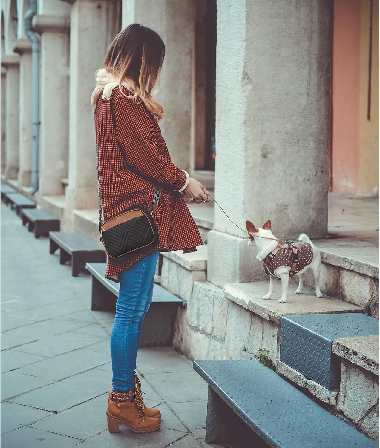 Detalle 2 de BOSTANTEN Quilted Crossbody Bag
