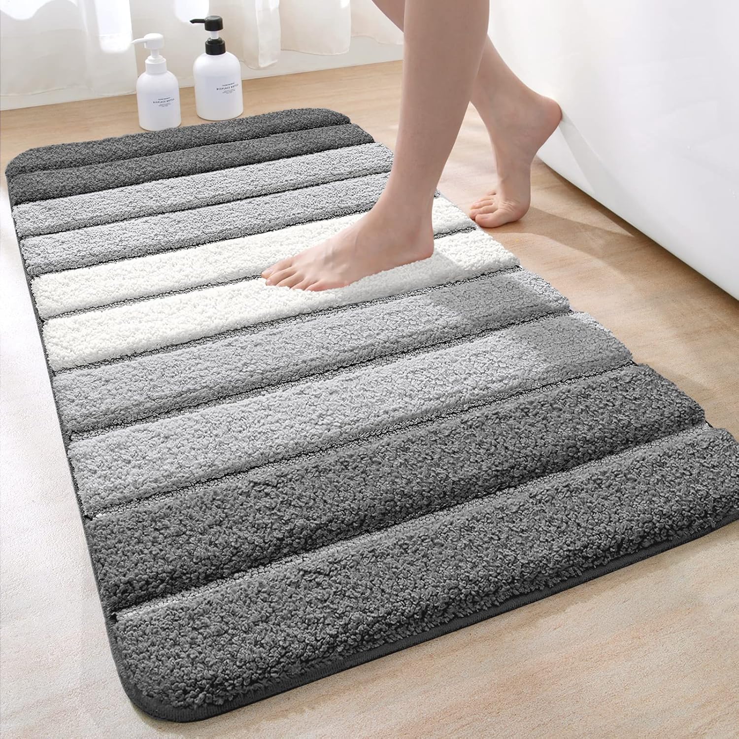 Detalle de DEXI Bath Mat 60 x 90 cm – Extra Soft Absorbent Microfiber, Non-Slip Grey