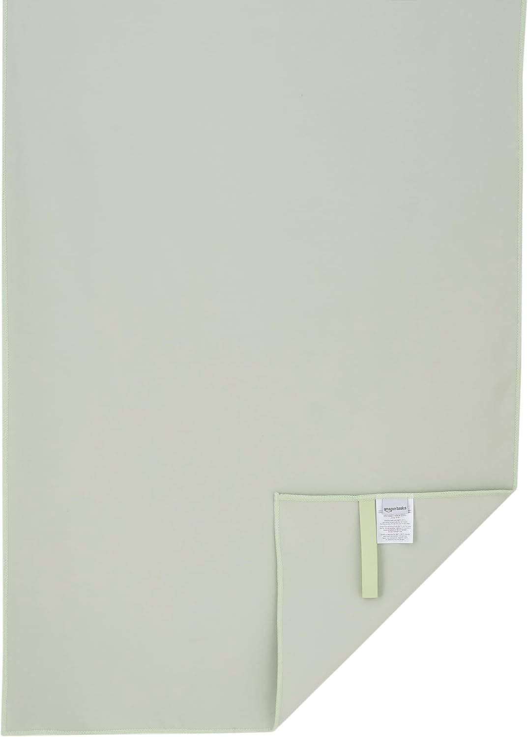 Detalle de Amazon Basics Camping and Hiking Microfiber Towel, 72" x 24", Fog Green