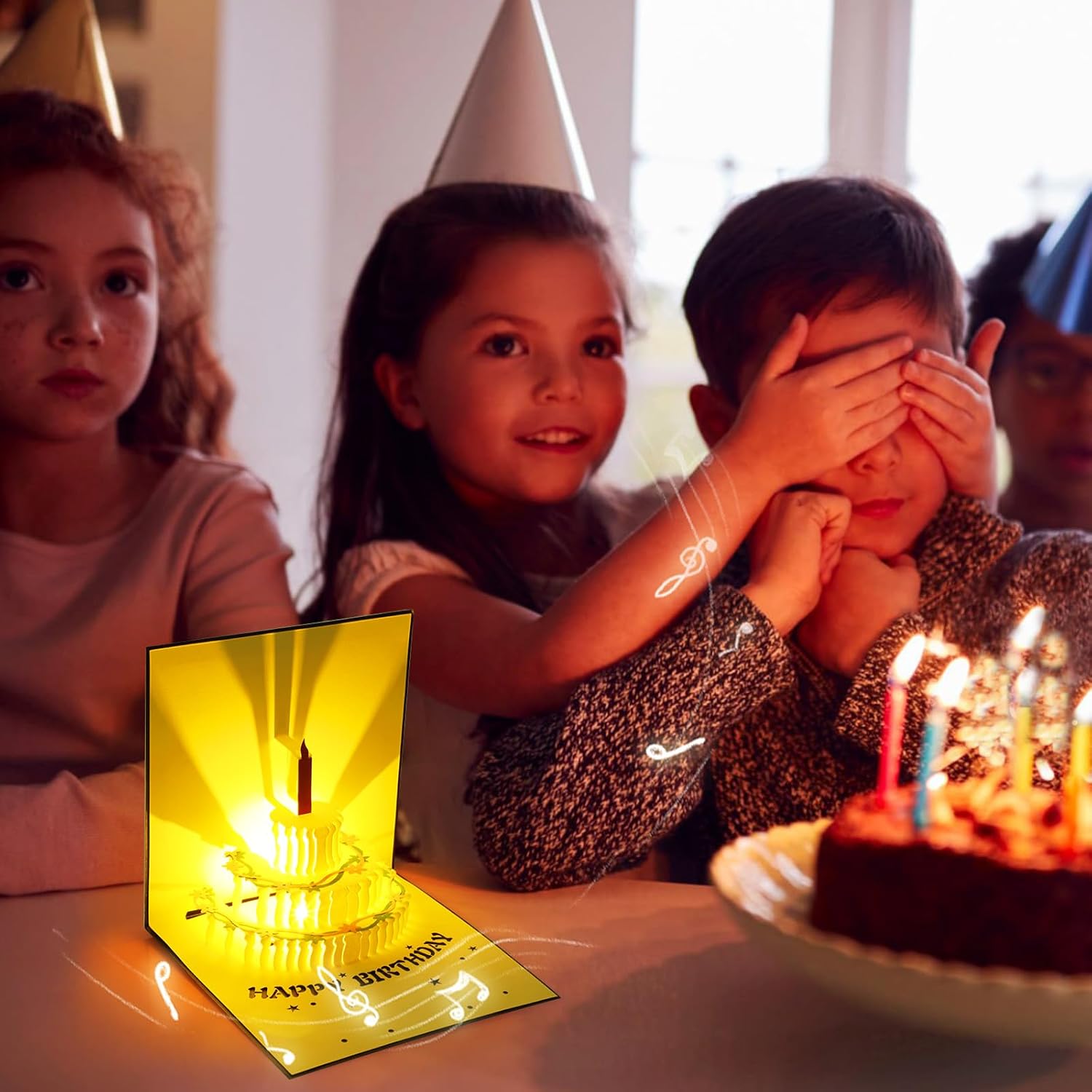 Detalle de GeeRic Carte d'anniversaire 3D musicale avec enveloppe et étiquette — Carte cadeau lumineuse pop-up