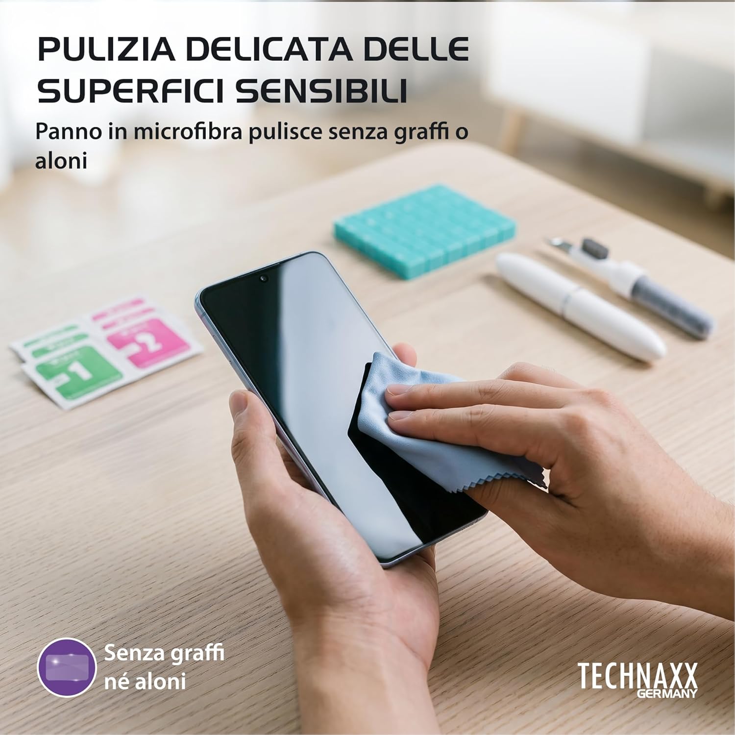 Thumbnail 4 de Technaxx TX-333 Kit di pulizia 3-in-1 per auricolari in-ear e dispositivi, con penna a punta metallica, spazzola, gomma pulente 50g e panno in microfibra