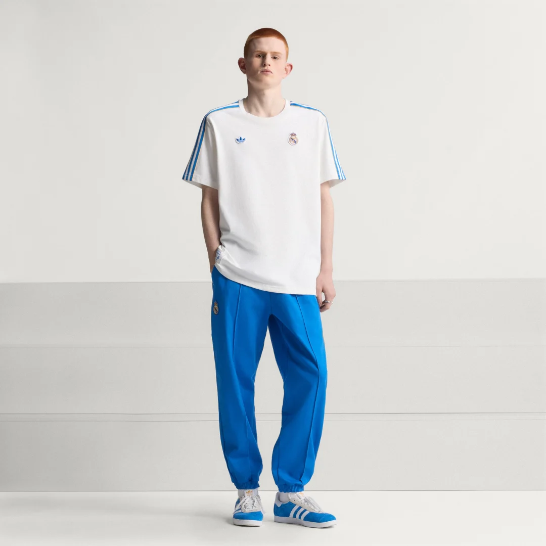 Detalle de Camiseta Real Madrid Terrace Icons de Adidas