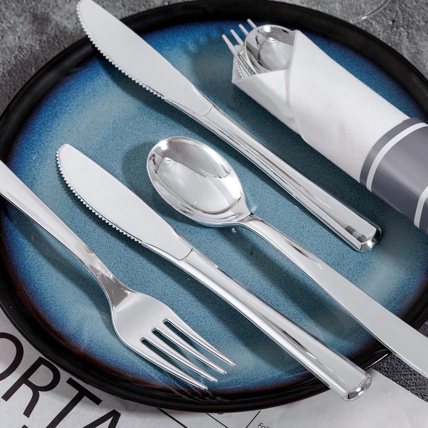 Thumbnail 6 de Joyido 200 Guests Pre-Rolled Silver Plastic Silverware Set (200-Piece Pack with Napkins)