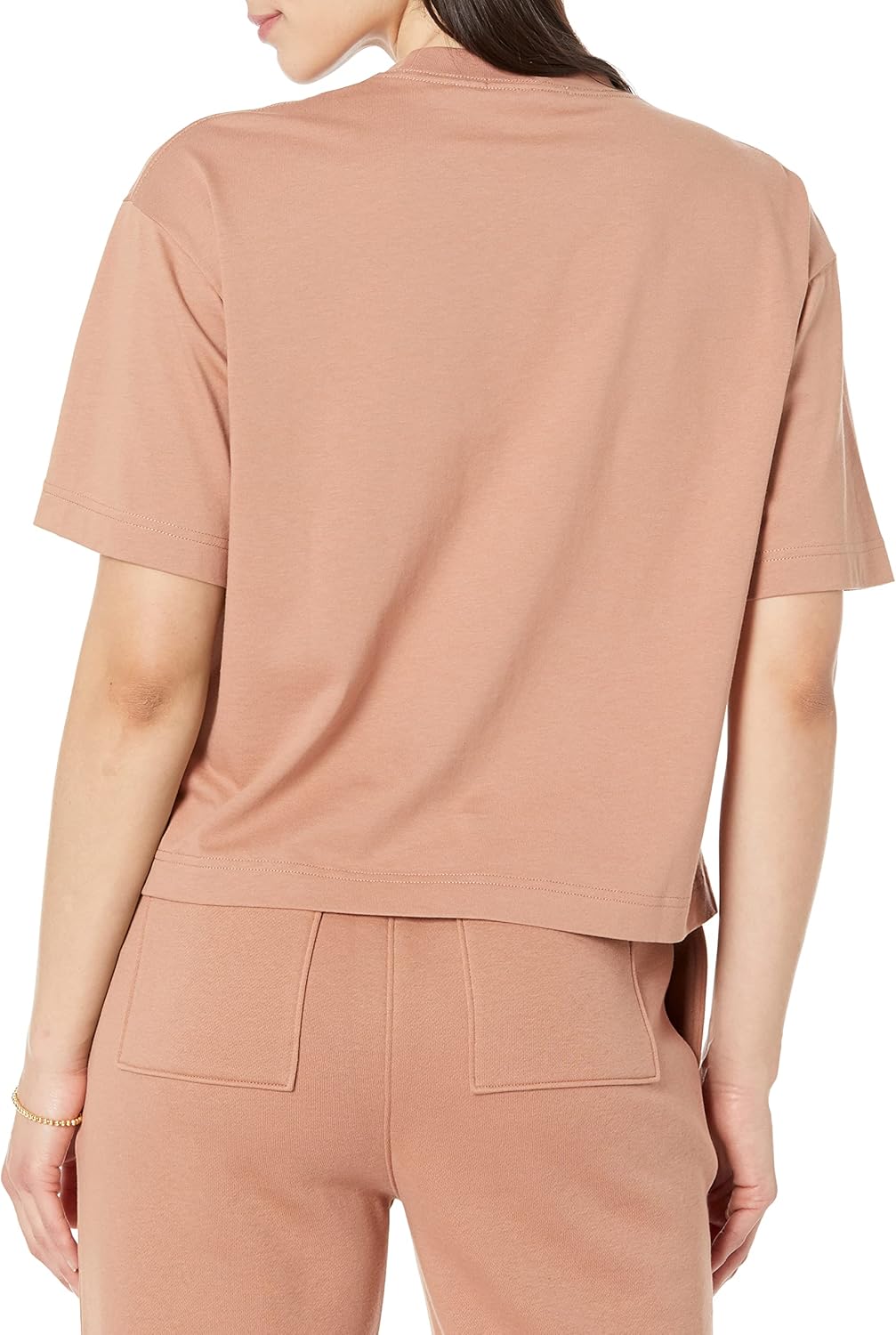 Thumbnail 1 de Amazon Essentials Damen-T-Shirt aus Bio-Baumwolle, oversized Boxy-Schnitt, kurzwarm, mit überschnittenen Schultern (Übergrößen verfügbar)