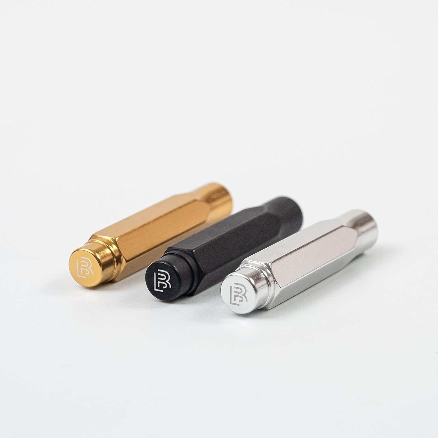 Detalle 2 de BLACKWING ポイントガード 鉛筆の芯先を守る軽量アルミ製プロテクター