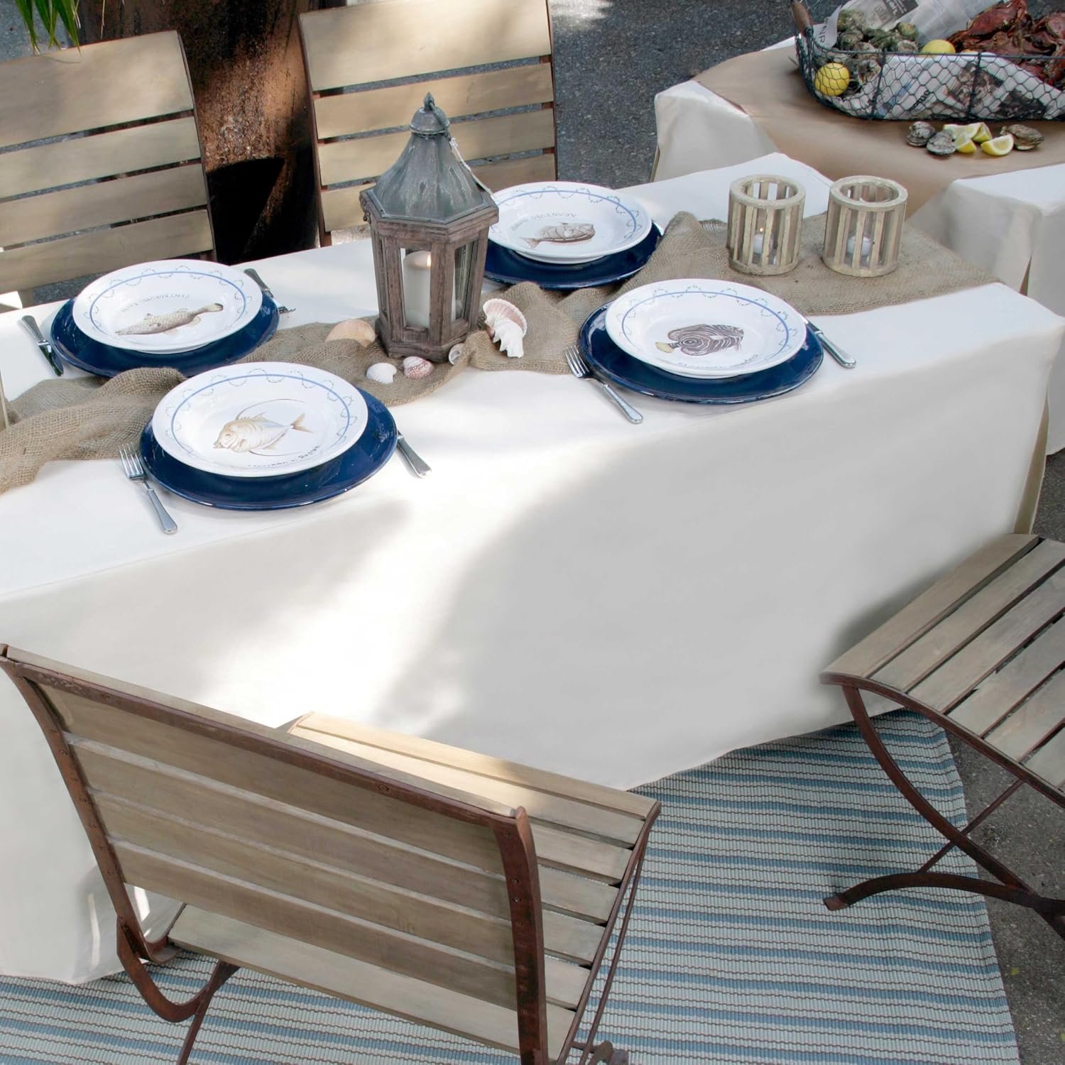 Detalle de Tablevogue Fitted Tablecloth, 96 x 30 Inches
