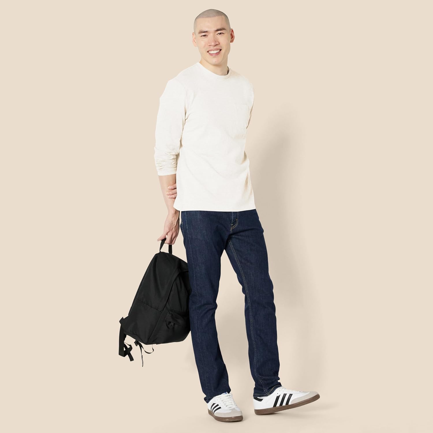 Thumbnail 4 de Amazon Essentials Men’s Regular-Fit Long-Sleeve T-Shirt