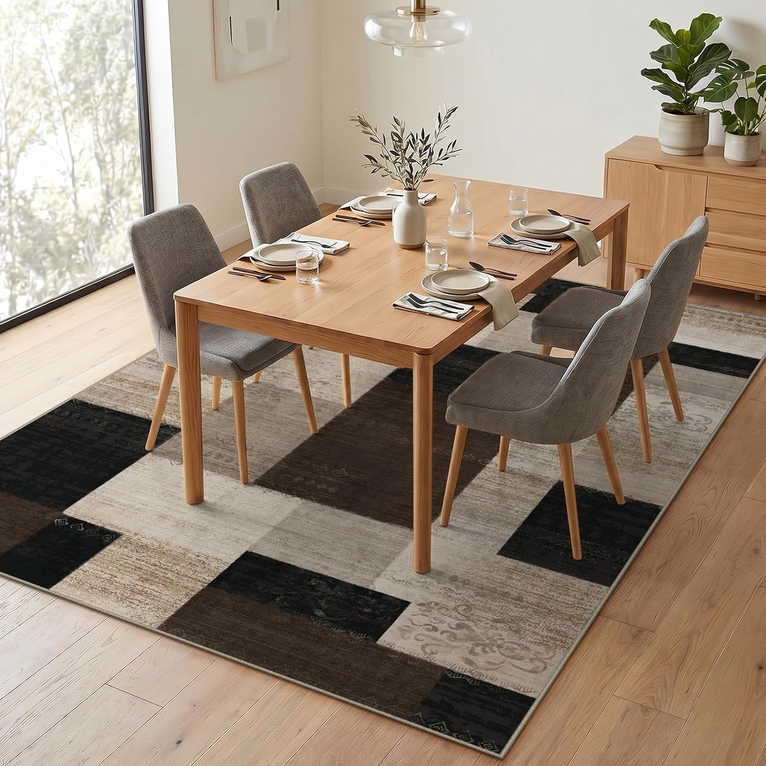 Detalle 2 de Hroza 5' x 7' Washable Area Rug, Brown Geometric Faux Wool, Low Pile