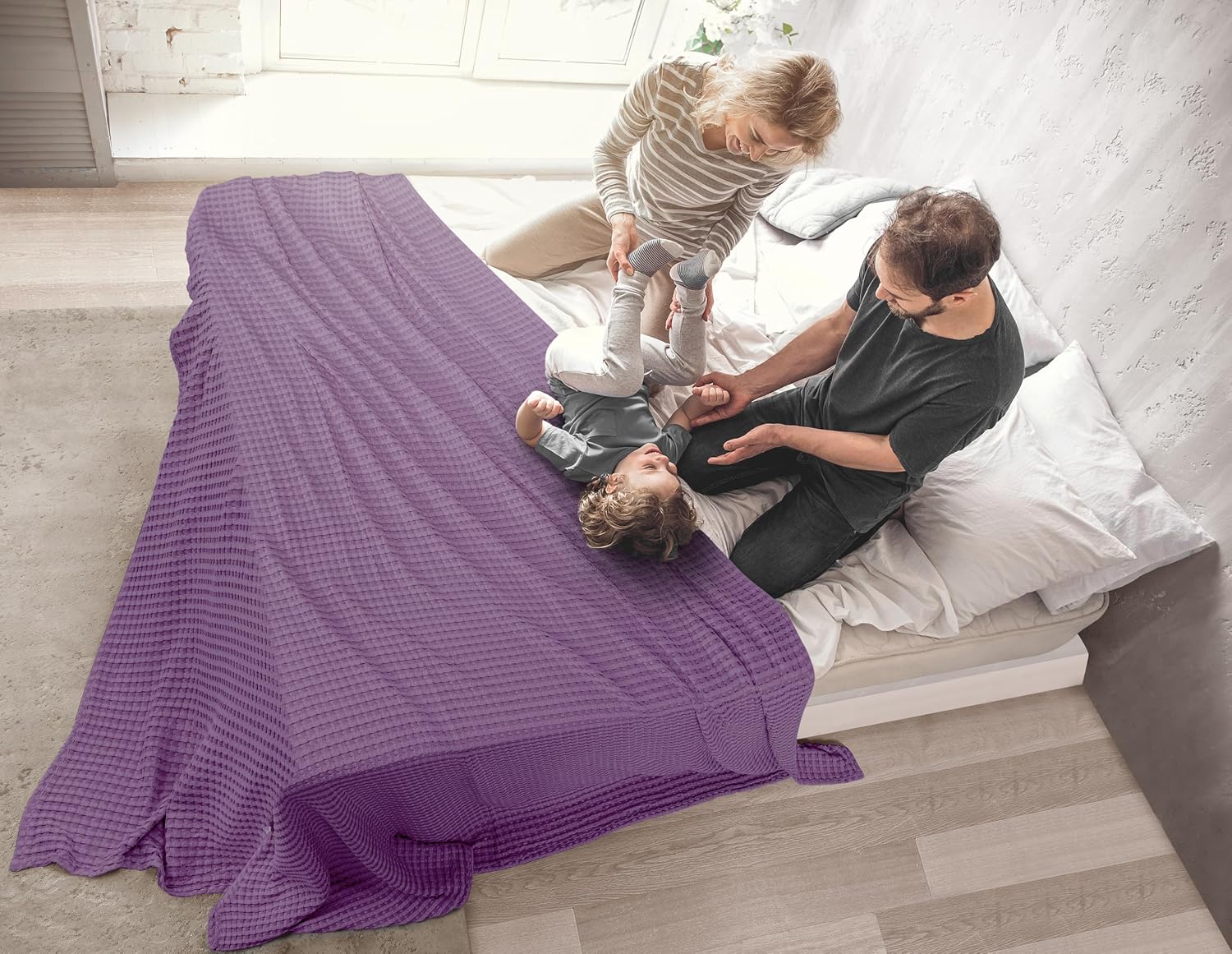 Detalle de Utopia Bedding – bawełniany koc waflowy 300 GSM, śliwkowy, 228 × 228 cm
