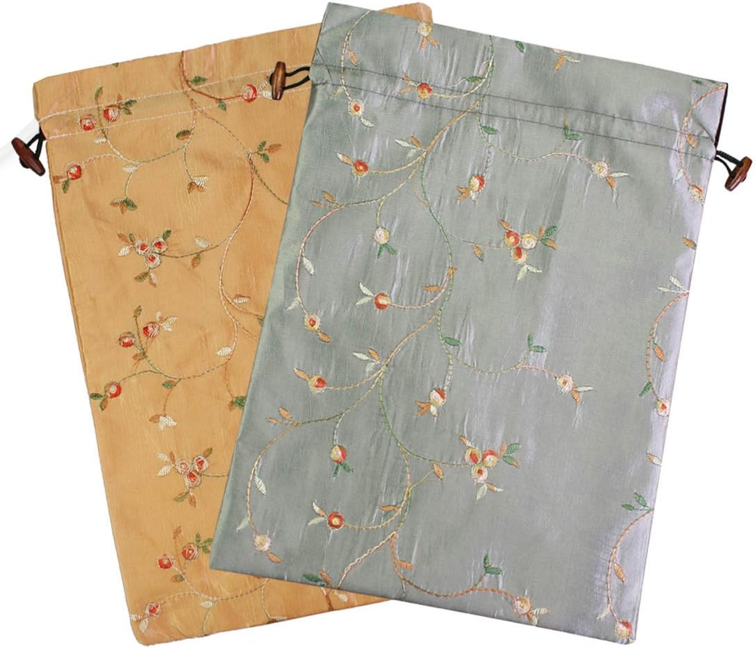 Thumbnail 6 de Kilofly Embroidered Silk Jacquard Travel Bags – Set of 2