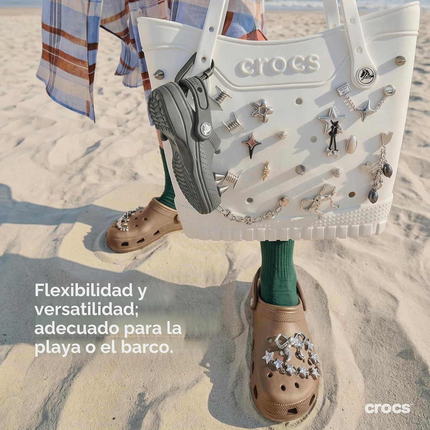 Detalle 1 de Crocs Classic Clog 39-40 EU Latte