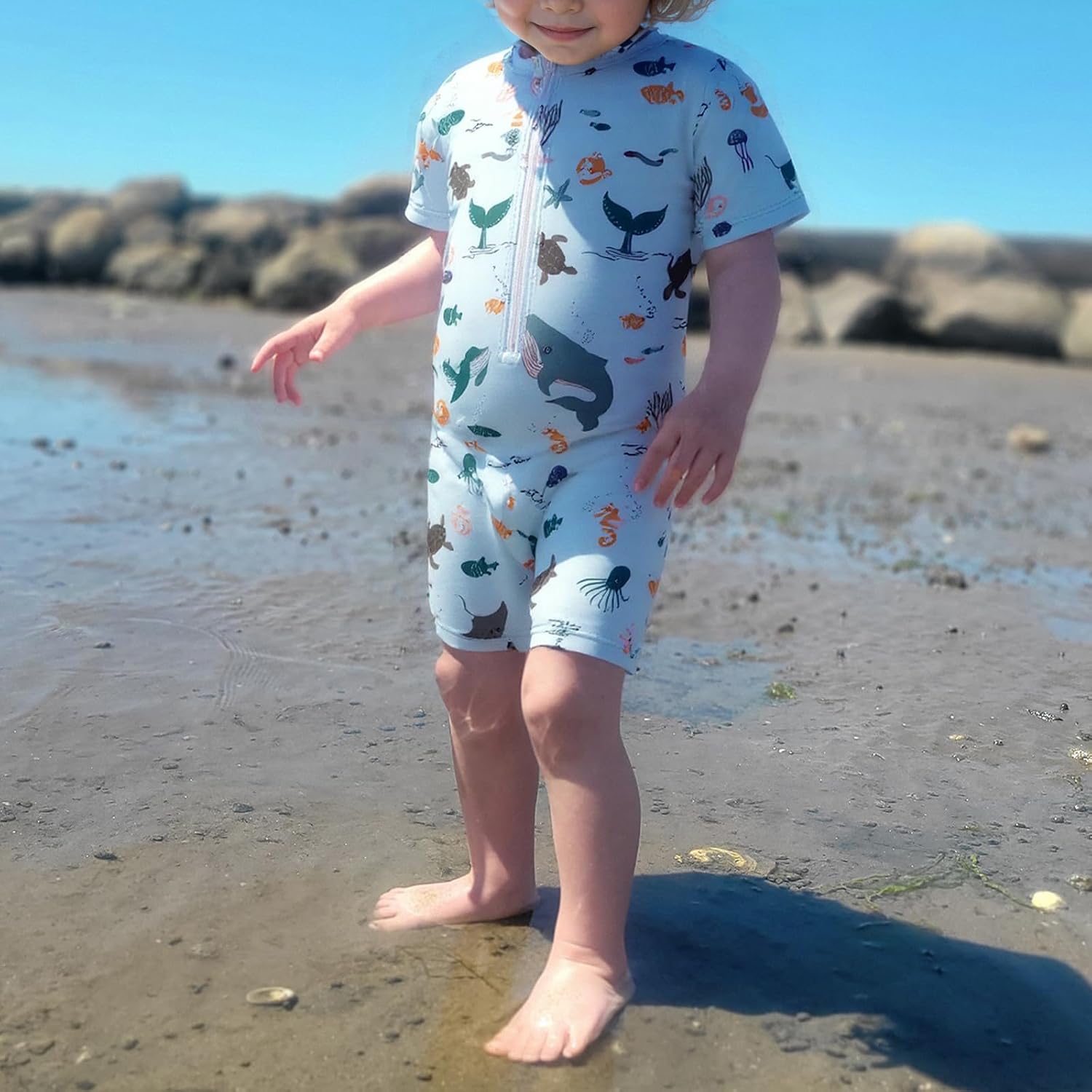 Detalle de JiAmy Baby Boys Swimming Costume with Sun Hat – One-Piece Rash Guard (6M–5Y)