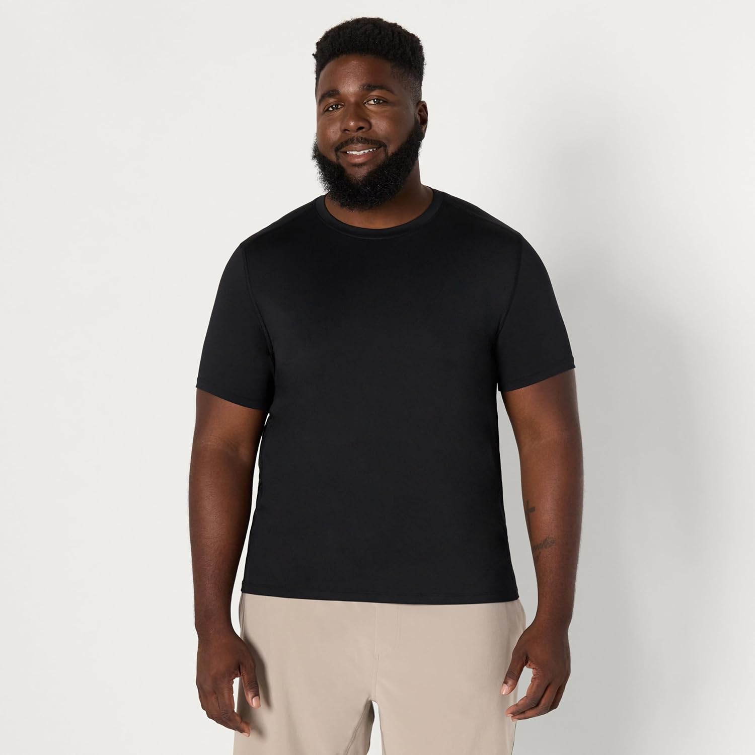 Thumbnail 5 de Amazon Essentials Men's Active Quick-Dry Tech Stretch Lightweight Short-Sleeve T-Shirt
