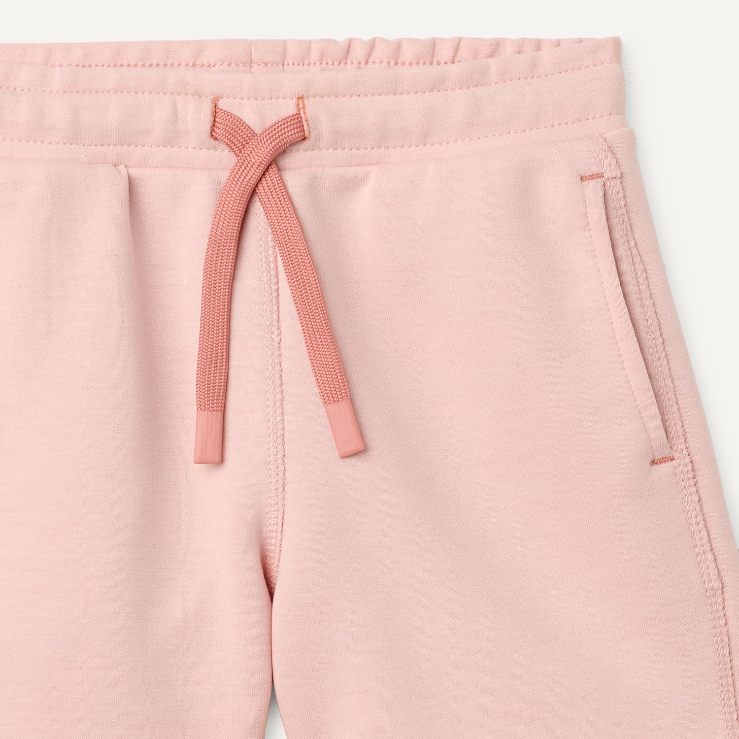 Thumbnail 3 de Amazon Essentials Girls' Athletic Regular Fit Workout Shorts with Pockets