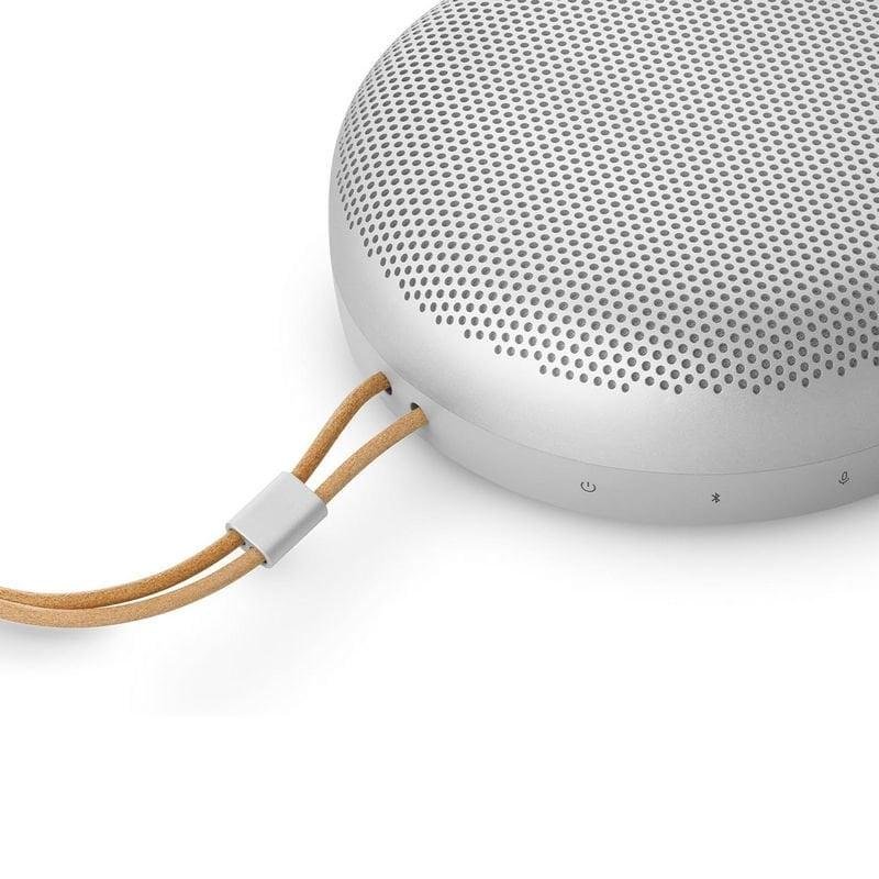Thumbnail 3 de Bang & Olufsen Beosound A1 (3ª Gen) portátil Bluetooth 60W IP67 con batería hasta 24h Natural Aluminium
