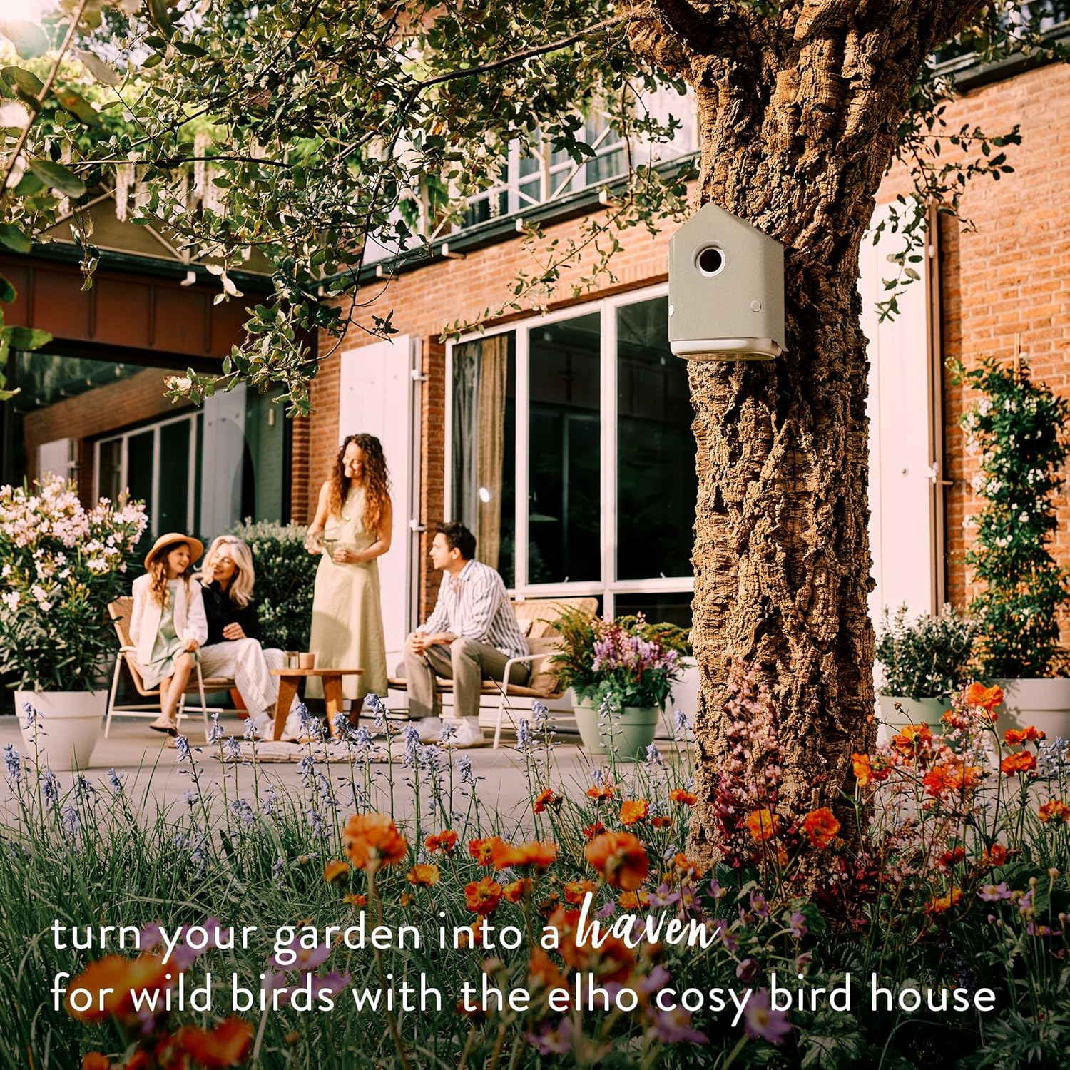Detalle 2 de Elho Cosy Bird House 18cm: Sustainable Shelter for Your Garden Visitors