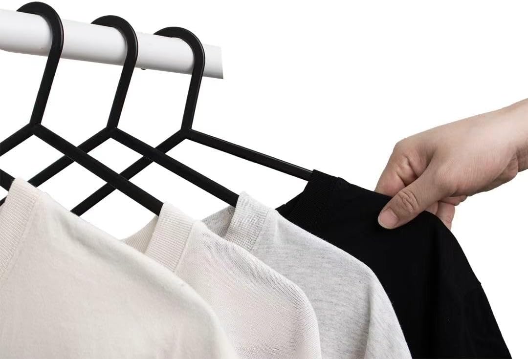 Detalle 2 de Requisite Needs pack of 100 adult coat hangers (strong plastic, non-slip, space-saving)