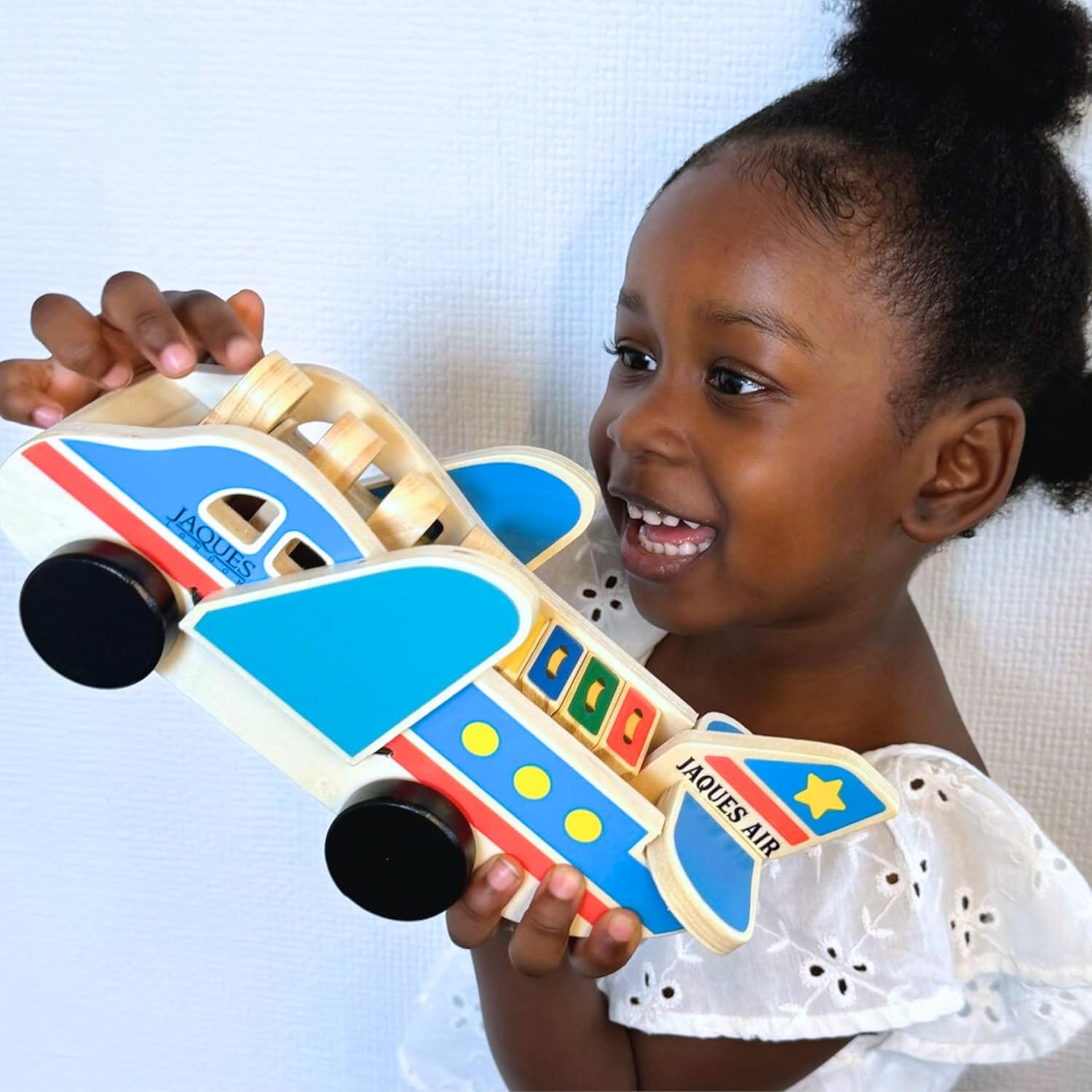Thumbnail 3 de Jaques of London Wooden Aeroplane Toys for Toddlers – A Practical Look