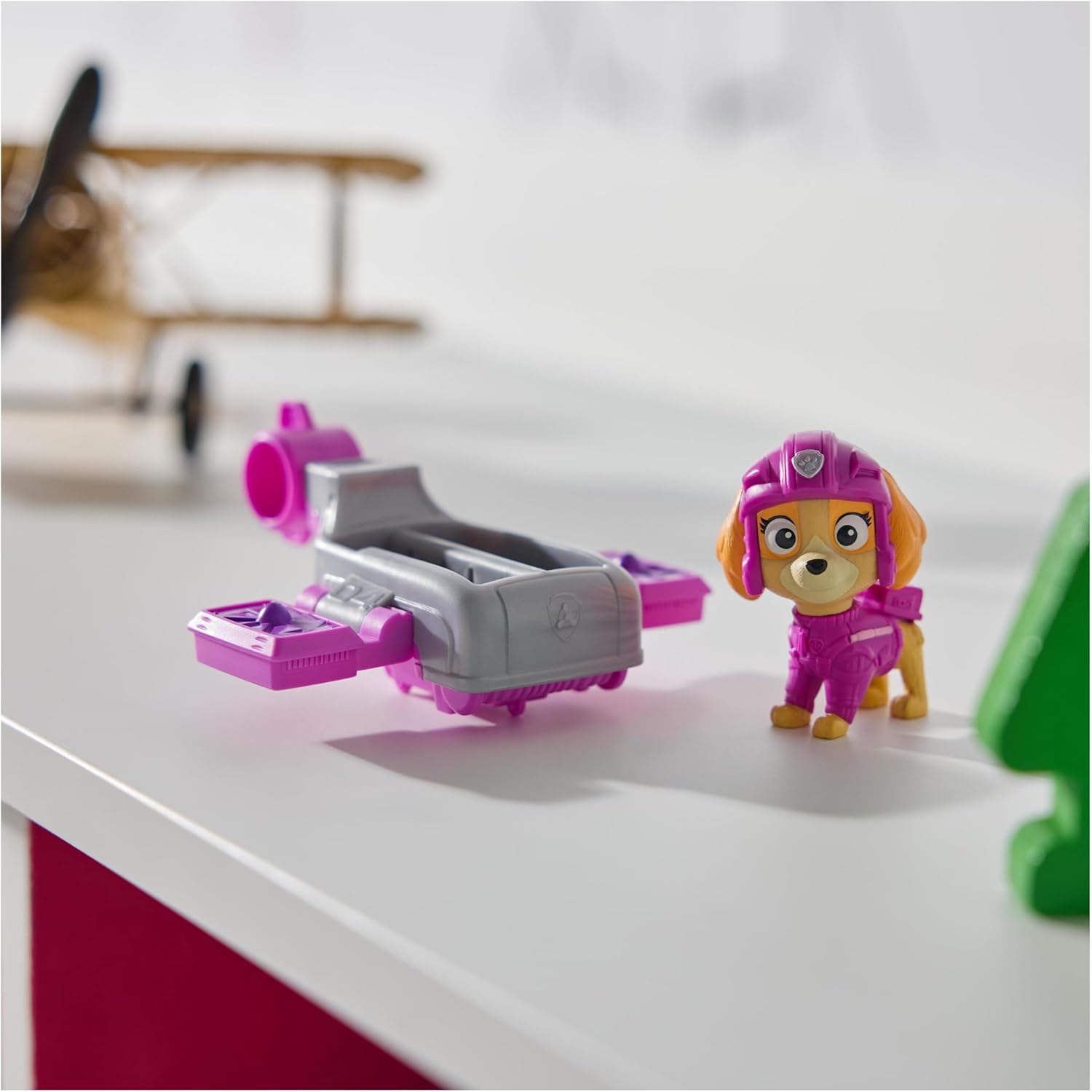 Thumbnail 1 de Paw Patrol - Action Pups: Figurine Skye et Hoverboard avec Ailes Pliantes