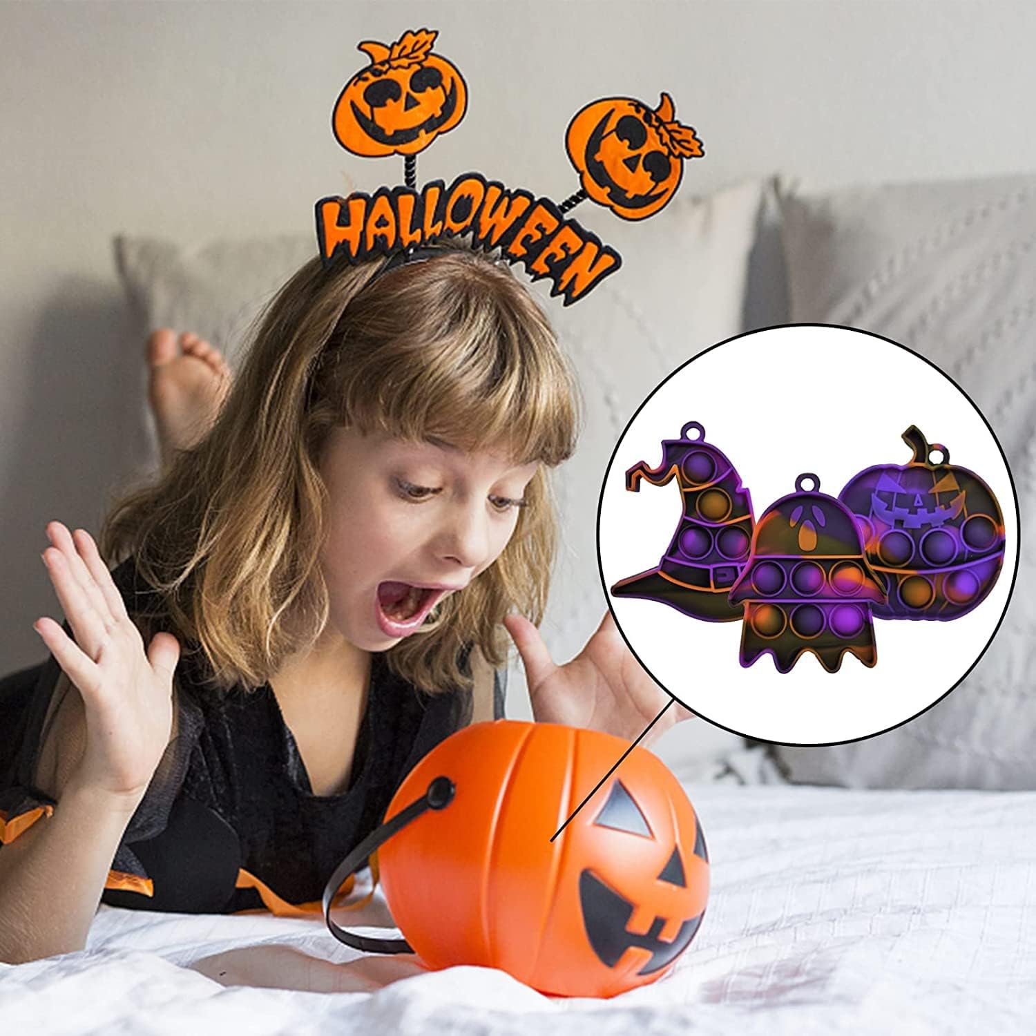 Detalle 1 de SUNOWE 123 Halloween Mini Push Pop Fidget Toys, 24-Piece Silicone Set