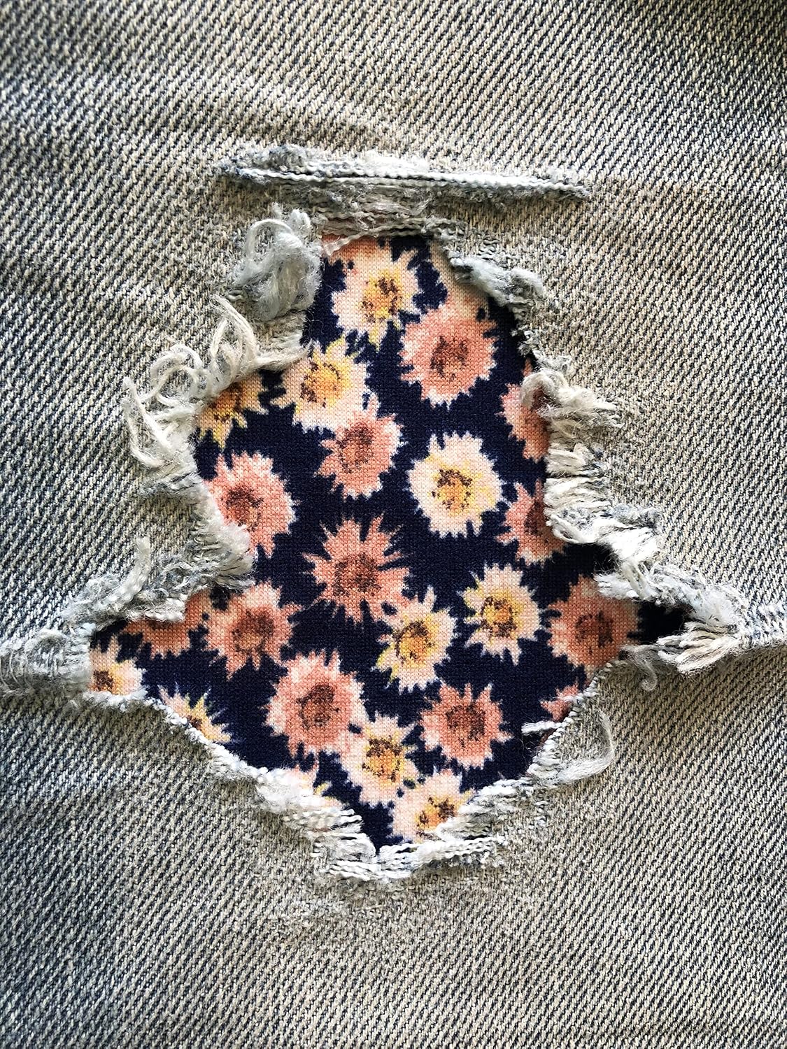 Detalle 2 de HoleyPatches Stretch Denim Patches 5" x 5