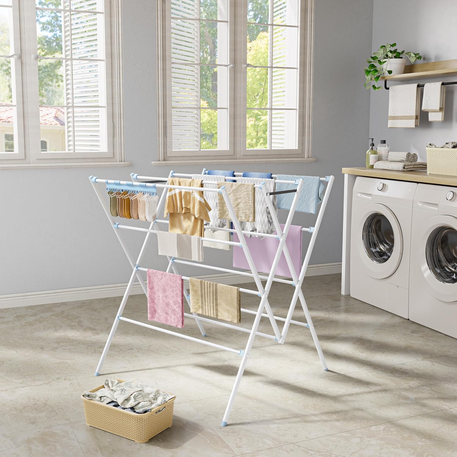 Detalle 2 de Clothes Drying Rack with 12 Poles