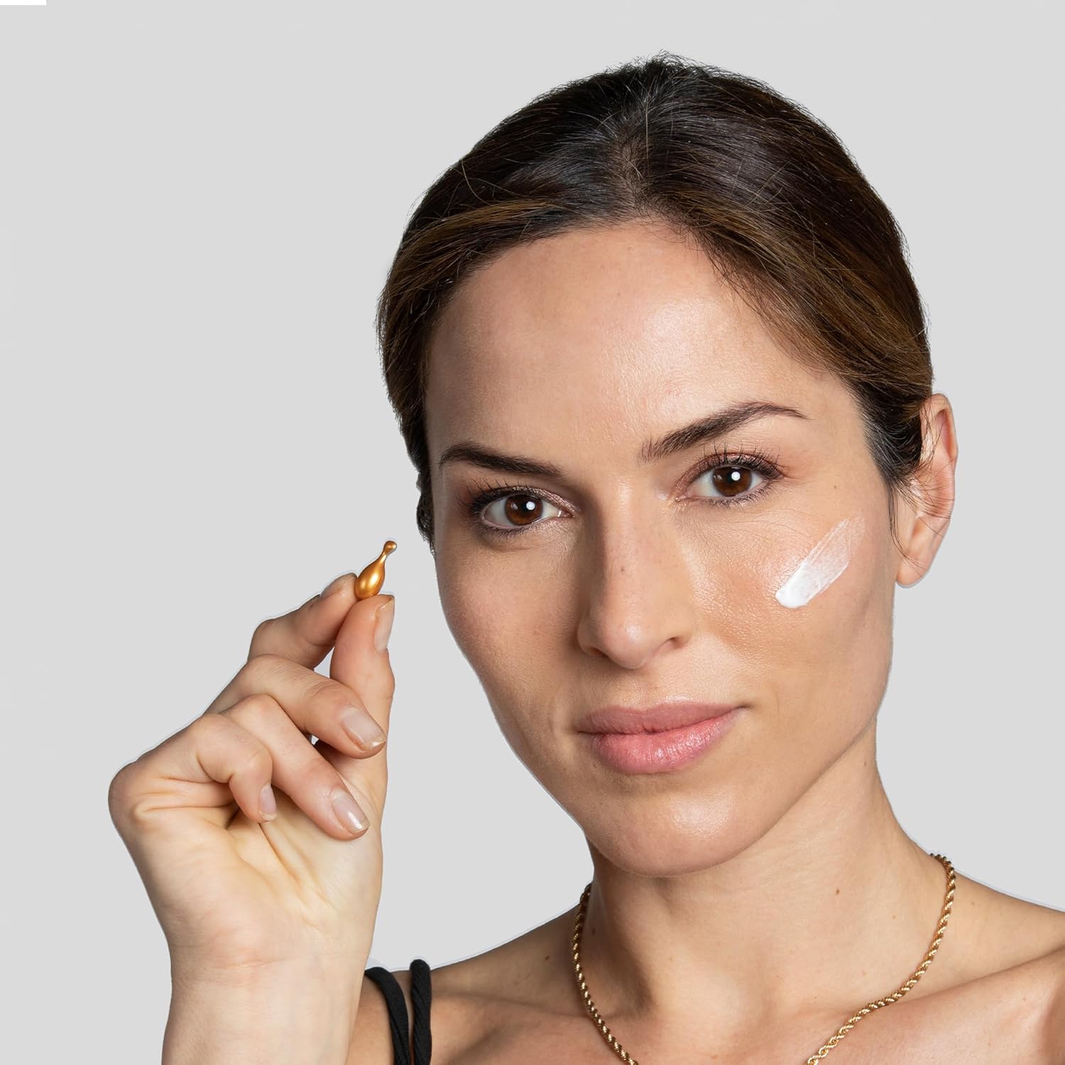 Detalle de COCUNAT The Real C Vitamin C Serum-Kur (60 Tage) mit 20% Ascorbinsäure – 60 Monodosen
