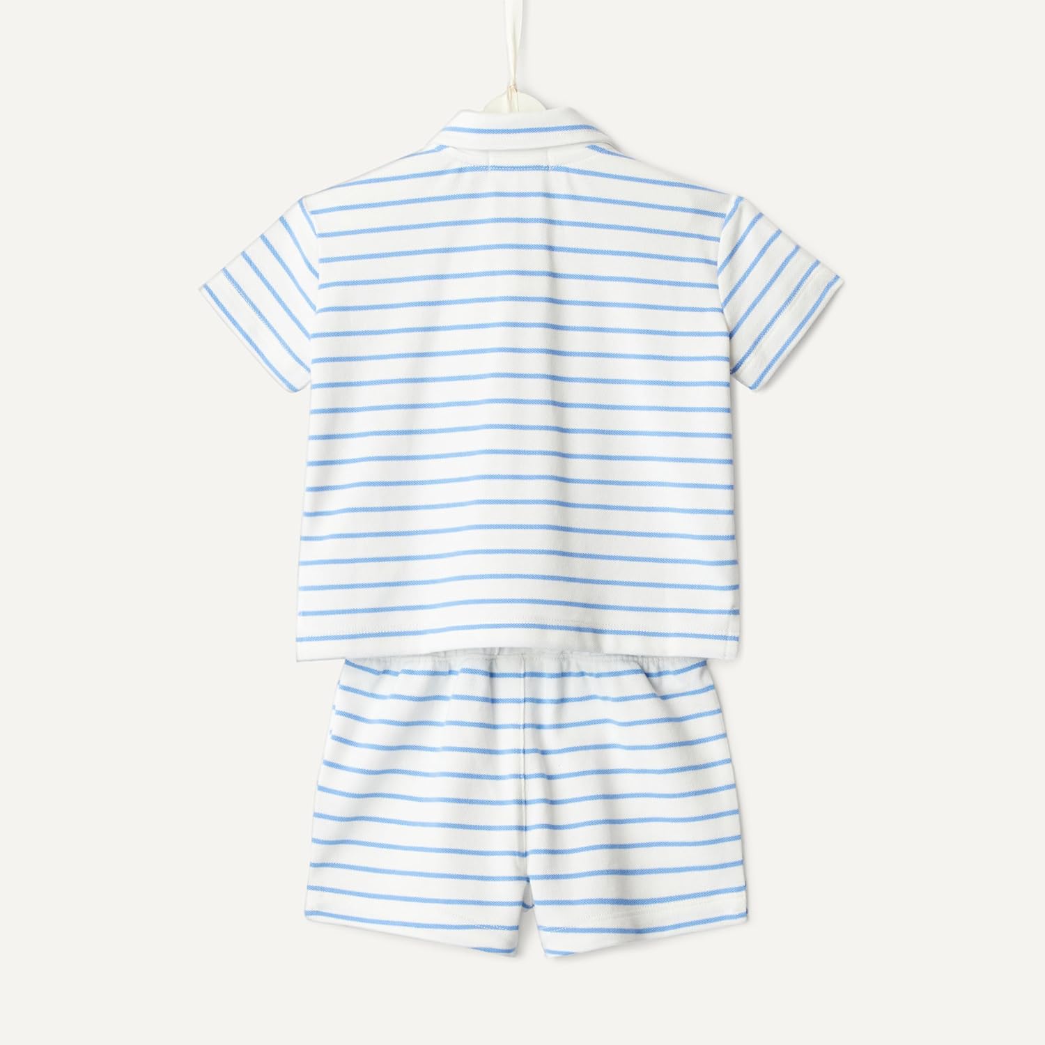 Thumbnail 5 de Amazon Essentials x Sofia Grainge Toddlers and Baby Boys' Cotton Pique Short Sleeve Shirt & Shorts Play Set