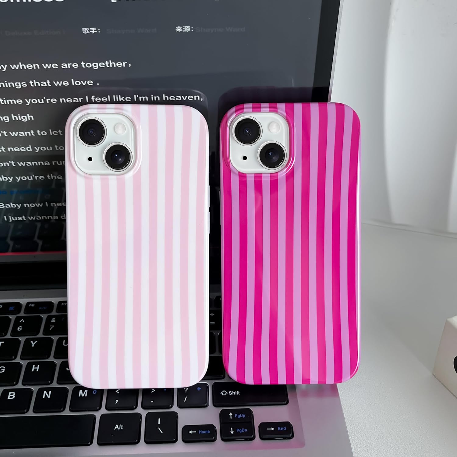 Detalle de Yeddabox iPhone 15 Case