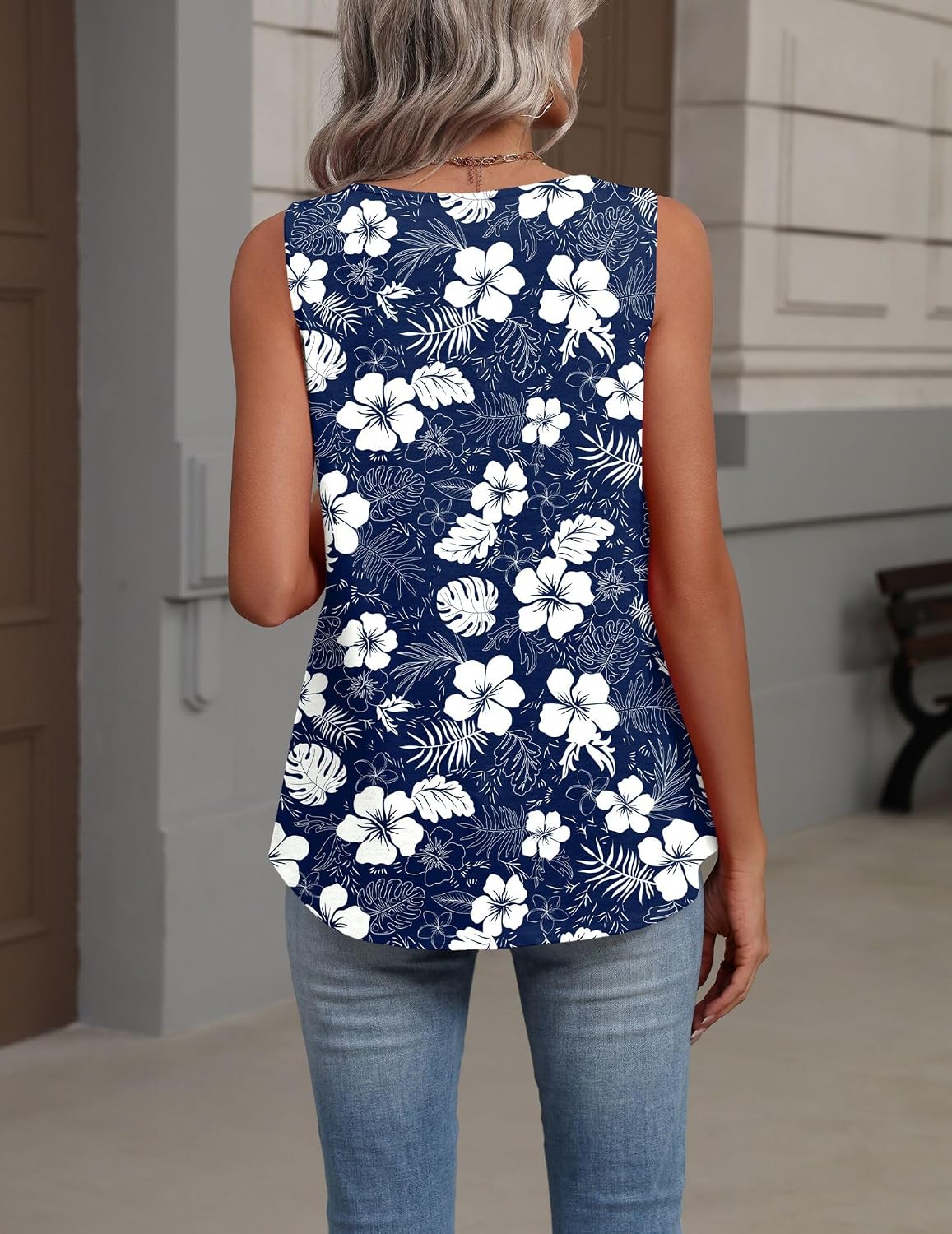 Detalle 1 de Zeagoo Women's Tank Top in a Polyester-Spandex Blend