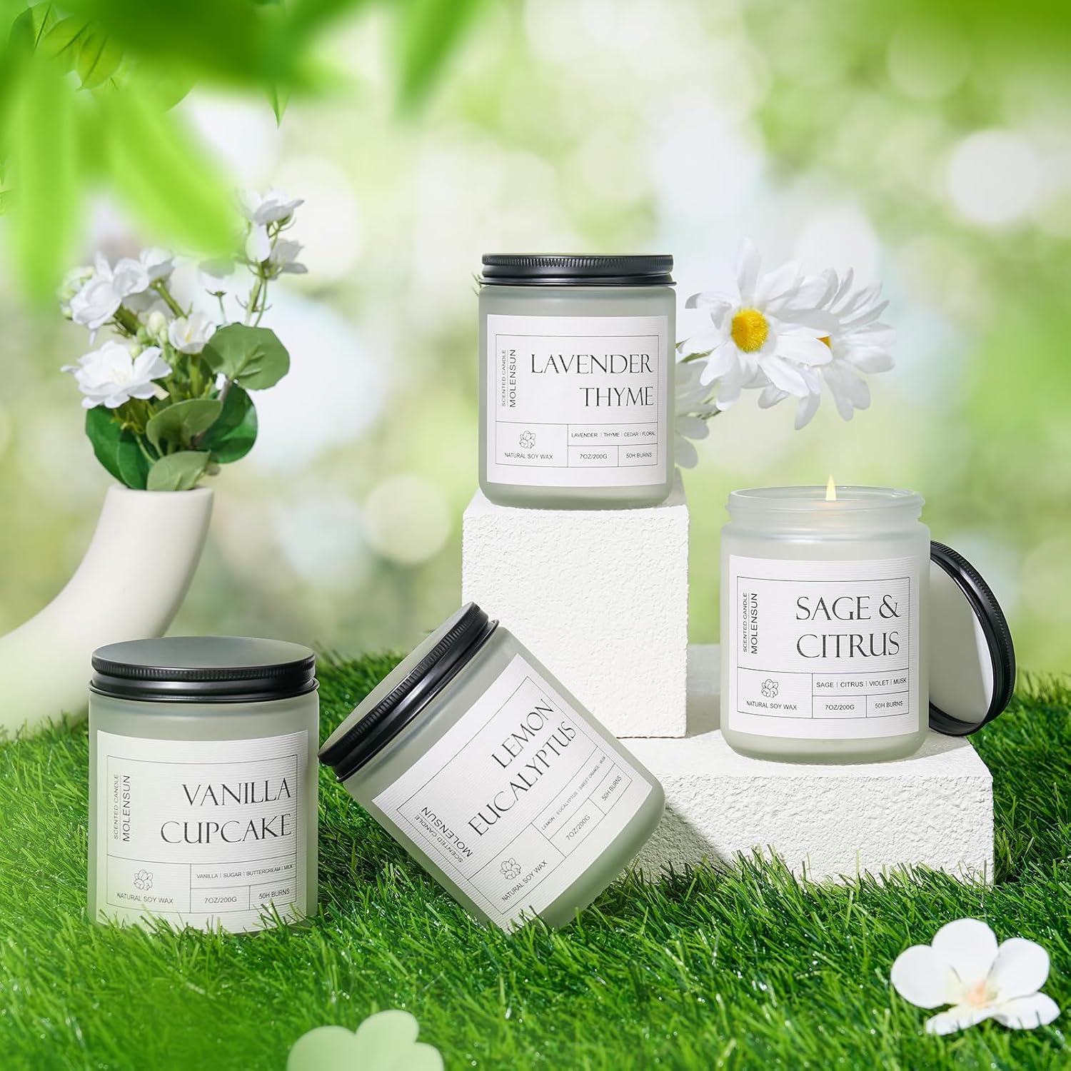 Detalle de Molensun Vanilla Cupcake Scented Candle — 7 oz Soy Jar for Relaxation and Ambiance