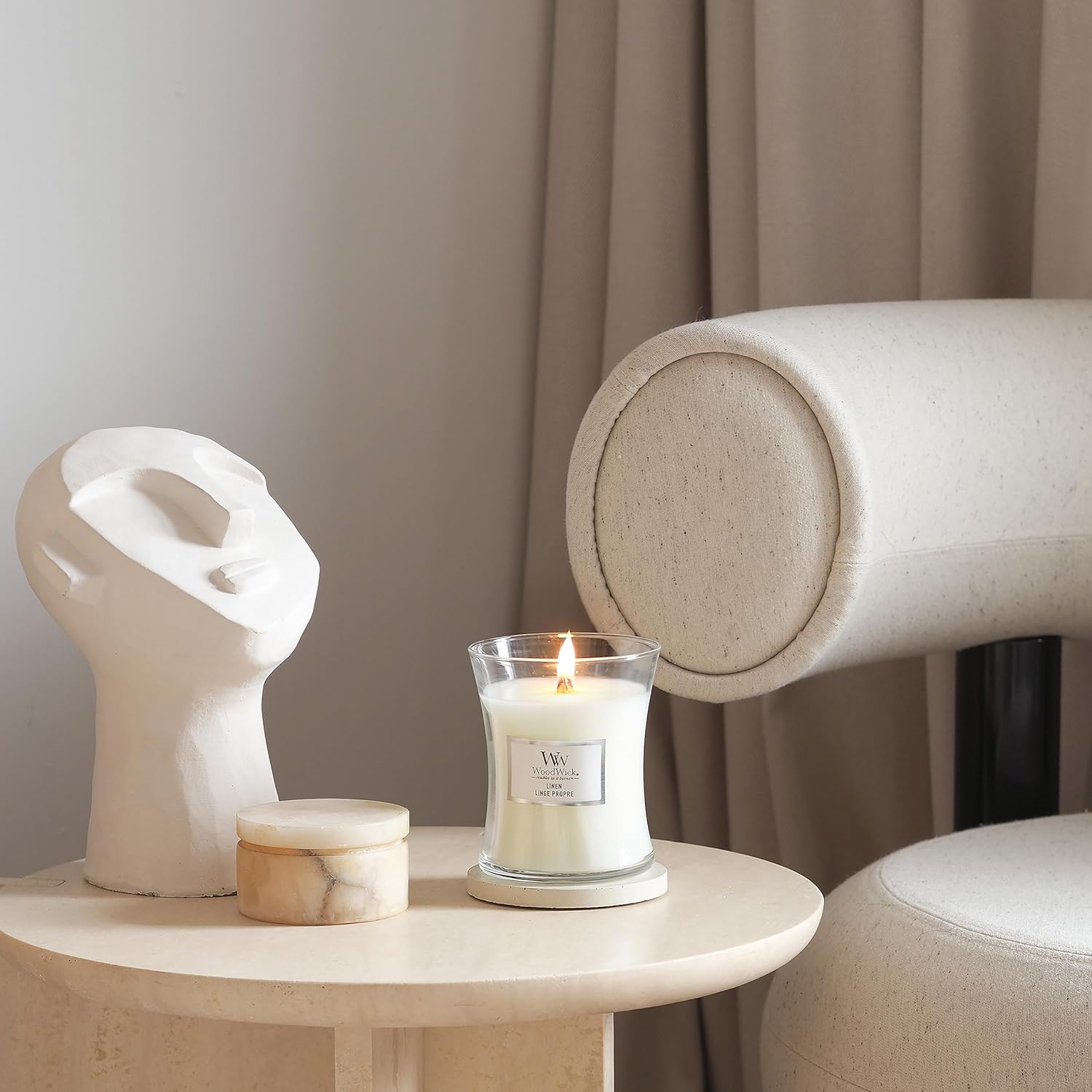 Thumbnail 6 de WoodWick Bougie parfumée sablier moyen – Linge frais, mèche crépitante