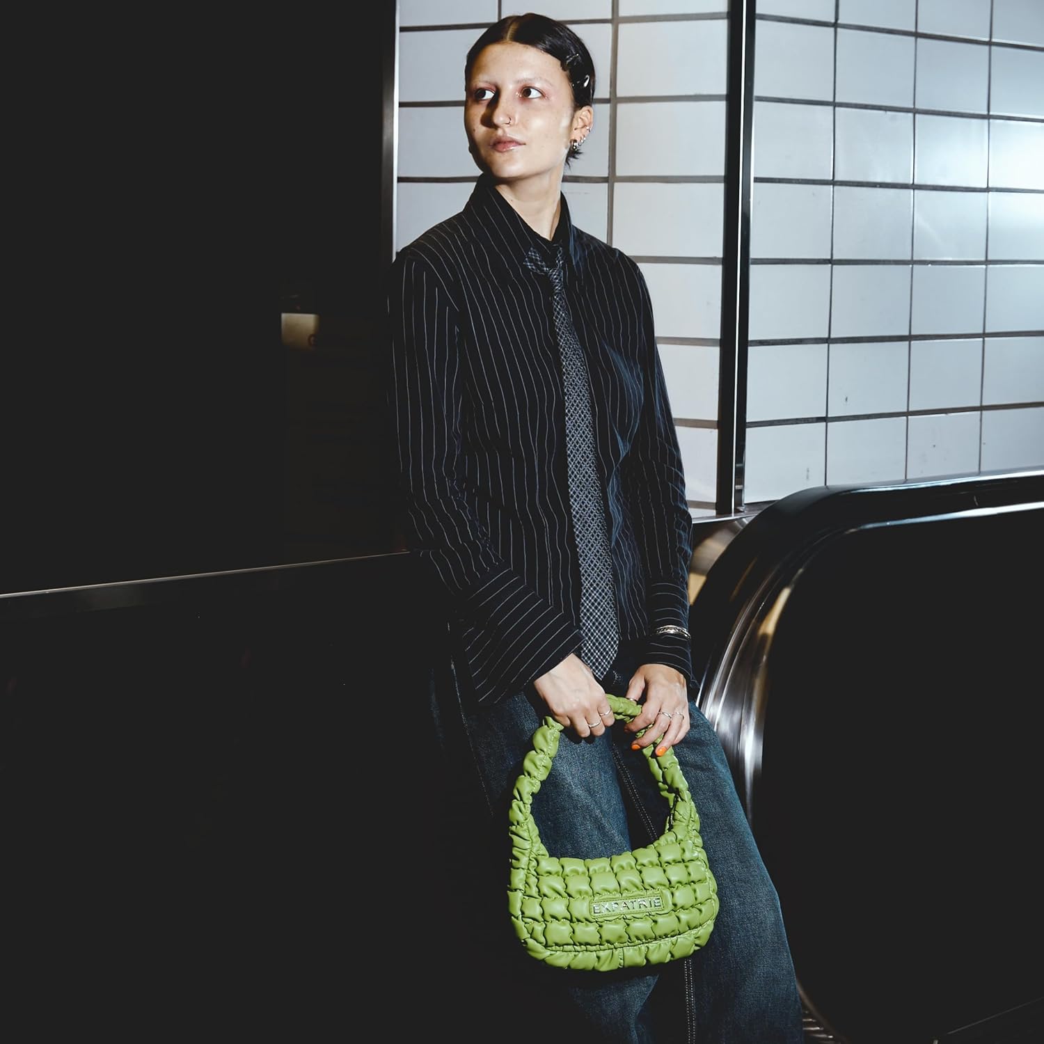 Thumbnail 1 de Expatrié Pippa Large Schultertasche Damen Grün – Everyday Puffer Bag im Y2K-Look