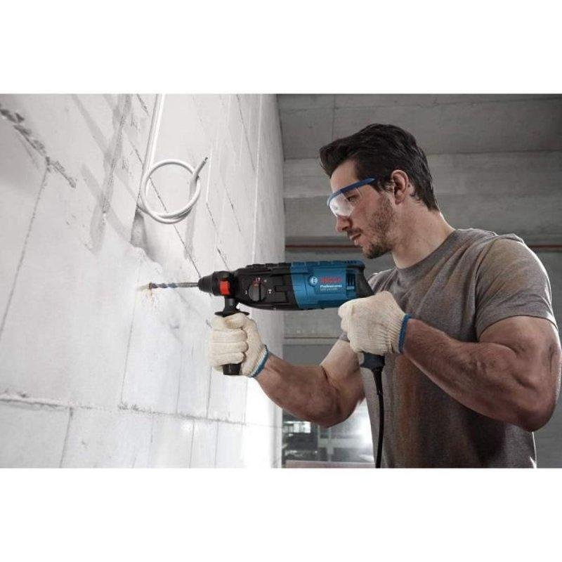 Detalle de Bosch GBH 240 790 W SDS Plus 2,7 J: martillo perforador robusto para hormigón y metal