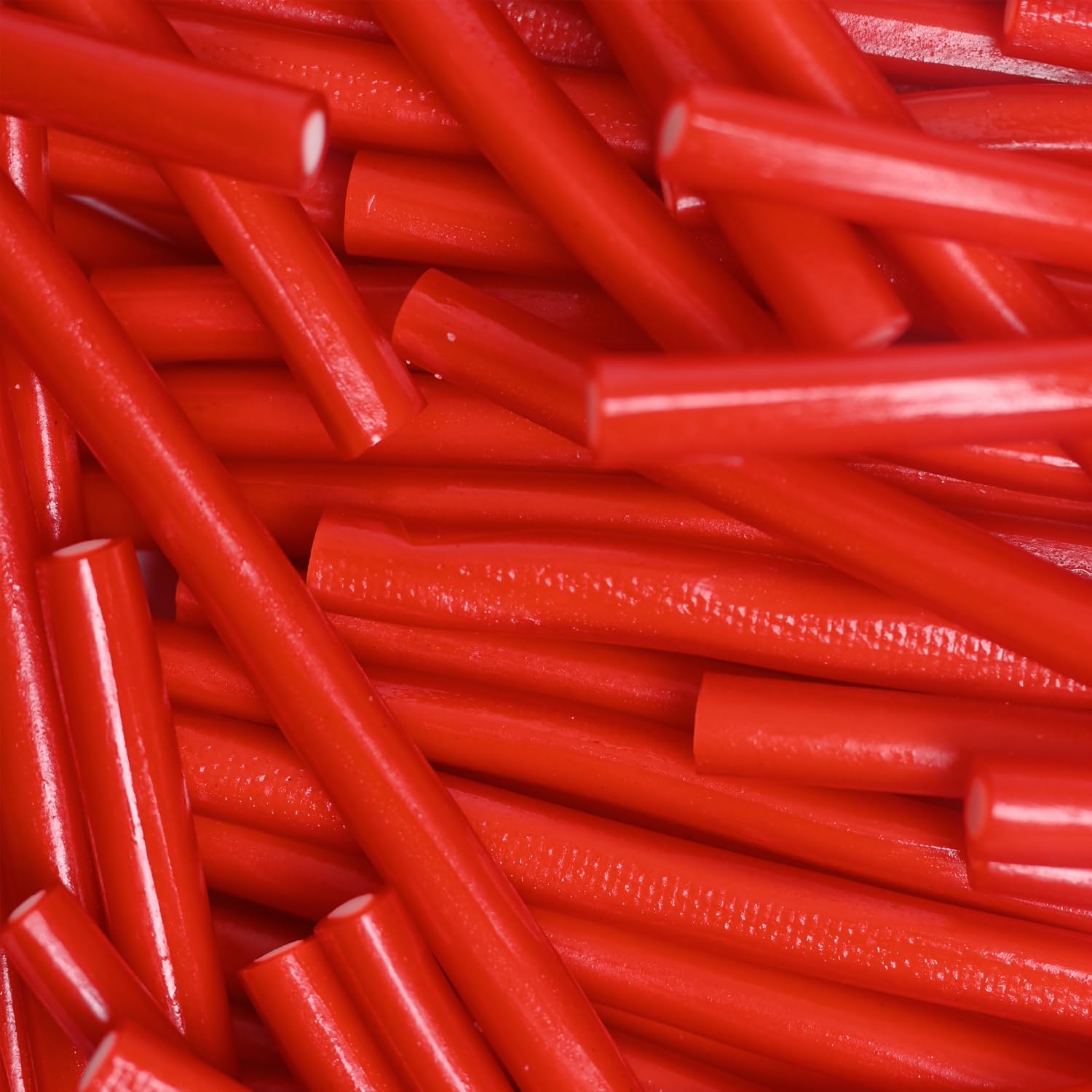 Thumbnail 2 de Fini 5321690003 Strawberry-Filled Red Liquorice Sweets, 200 Units, 120 g