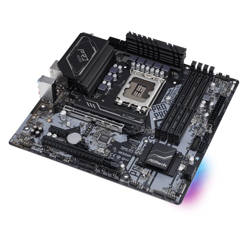 Detalle 2 de ASRock H670M Pro RS: placa base mATX con enfoque RS para Mini-ITX de alto rendimiento