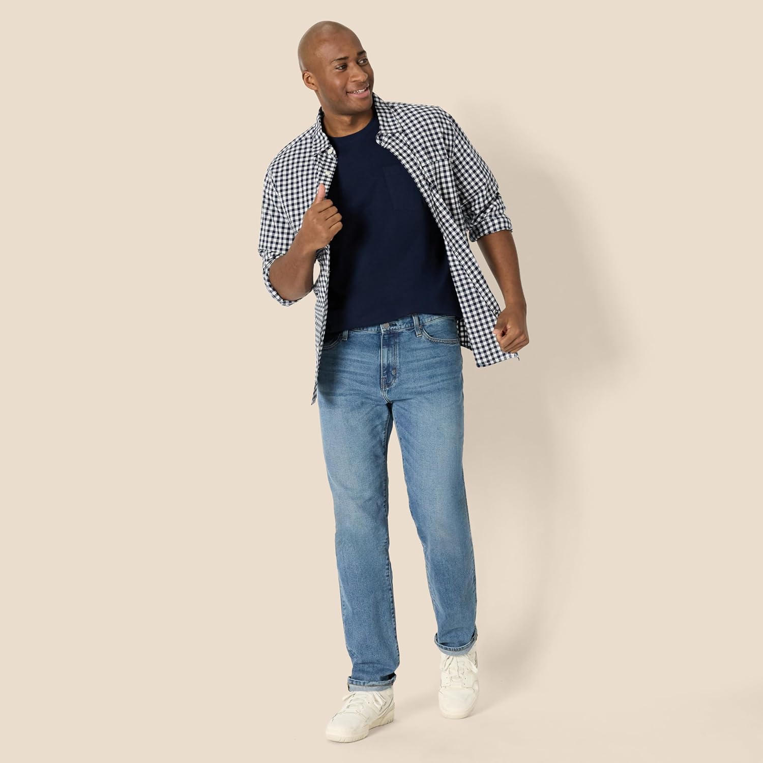 Thumbnail 5 de Amazon Essentials Herren T-Shirt aus schwerer Baumwolle mit Tasche (lockere Passform)