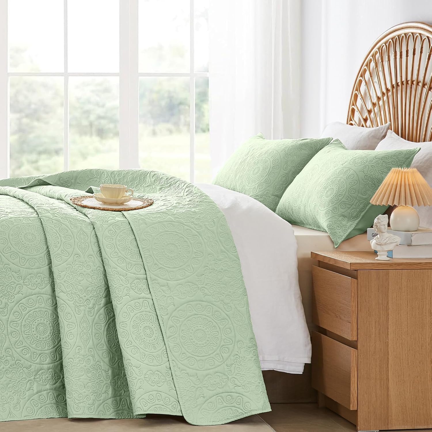 Detalle de WURUIBO King/Cal King Quilt Set, Lightweight Bedding