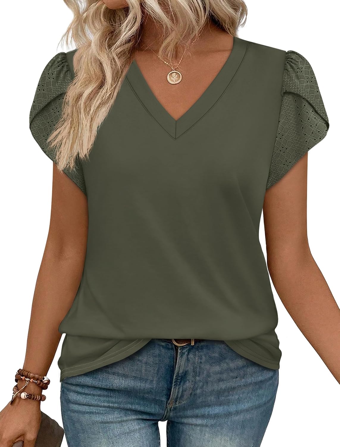 Detalle de WIHOLL Women’s V-Neck Petal Sleeve Dressy Casual Tops for Work & Vacation