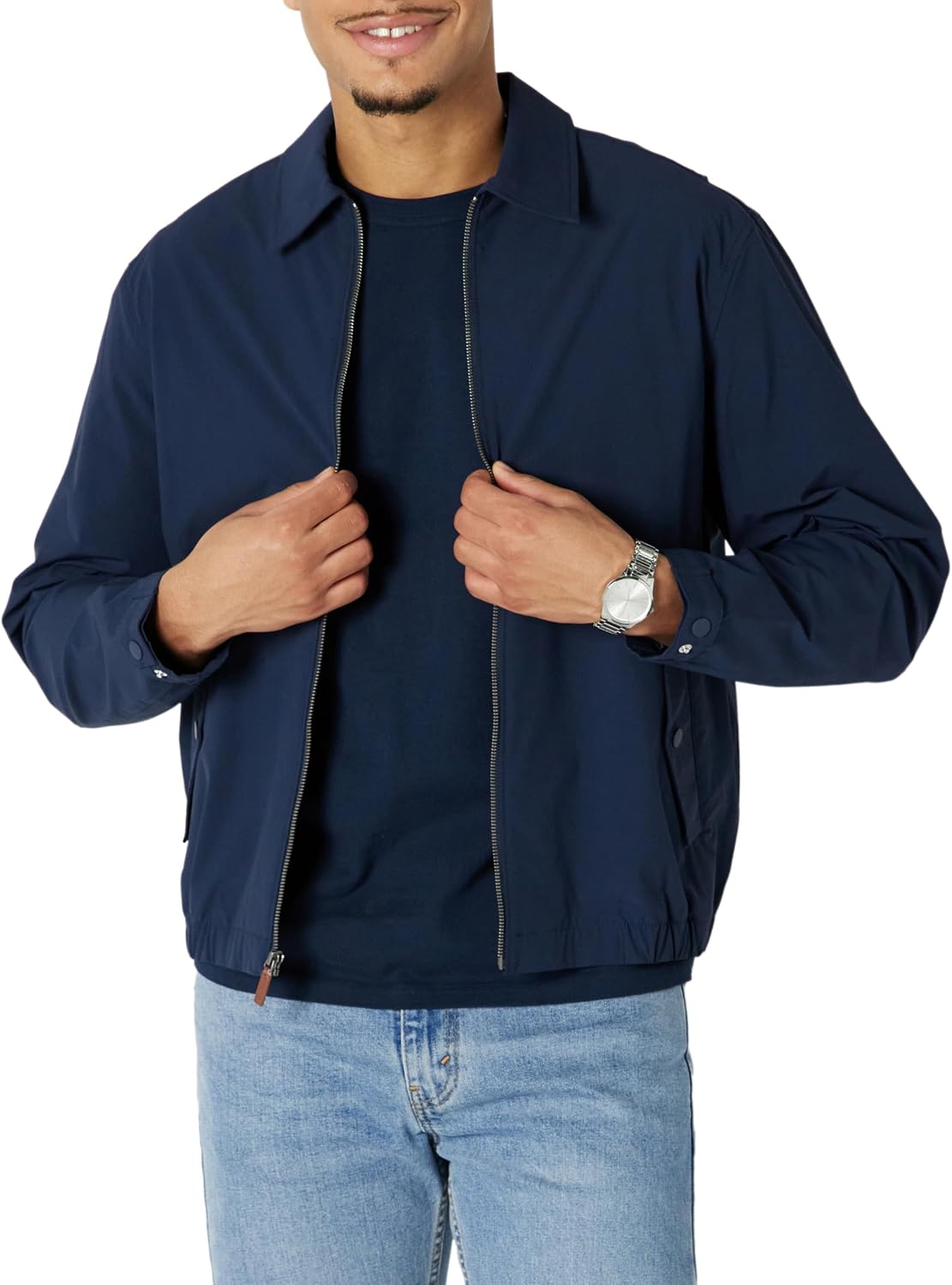 Detalle de Amazon Essentials Men's Relaxed-Fit Lightweight Stretch Zip-Up Bomber Jacket