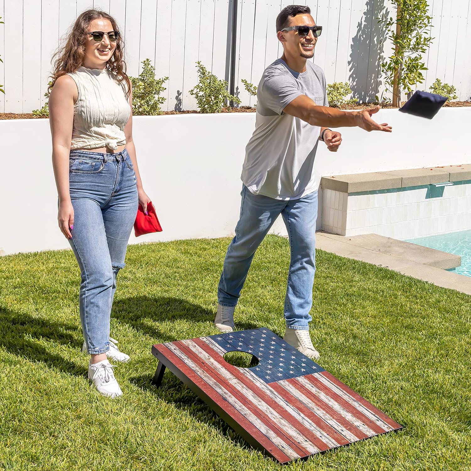 Thumbnail 5 de GoSports Classic Cornhole Set – 2 planches MDF, 8 sacs et étui de transport (style drapeau américain)