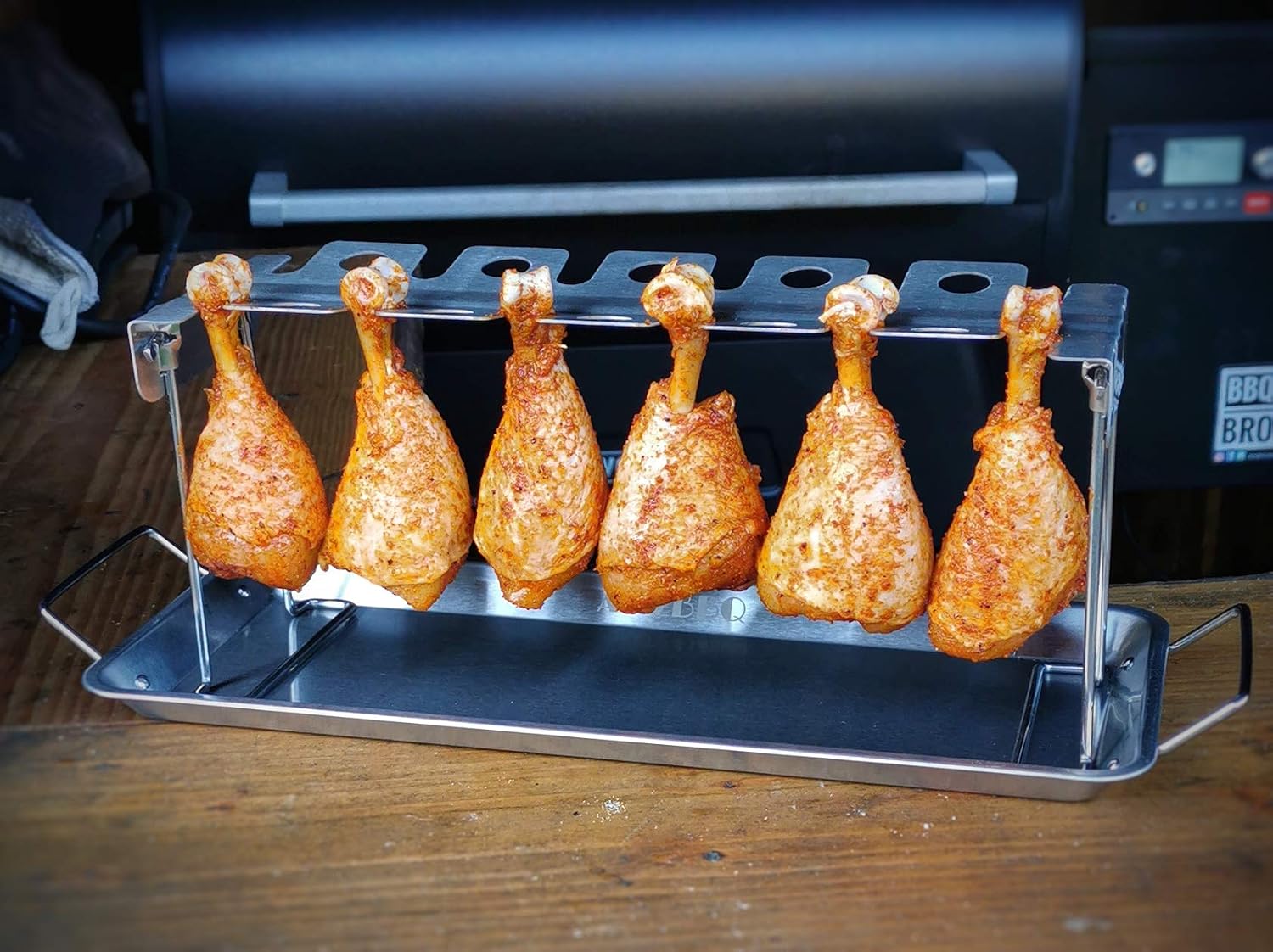 Detalle 2 de AMZBBQ Supporto per cosce di pollo Premium — 12 pezzi, acciaio inox lavabile in lavastoviglie