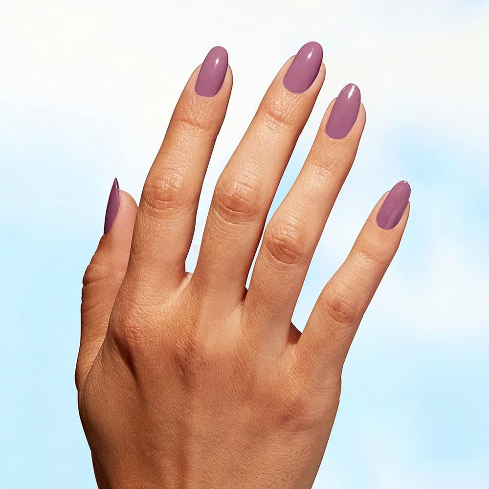 Detalle 2 de OPI Nature Strong Smalto Viola Rosa vegano a origine naturale, 15 ml