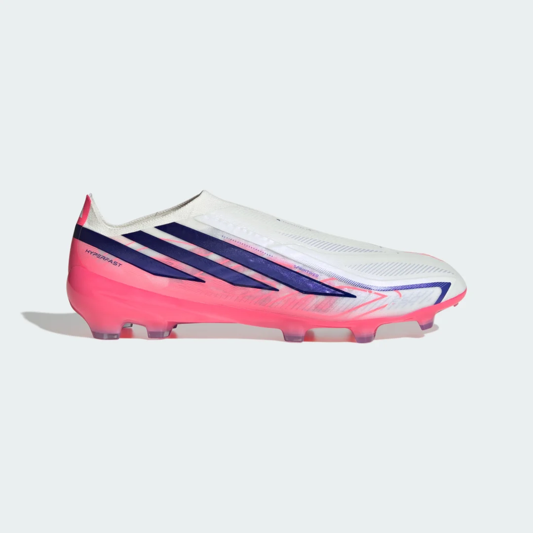 Detalle 2 de Bota de fútbol sin cordones F50 Hyperfast Pro – césped natural seco (Blanco) | Adidas