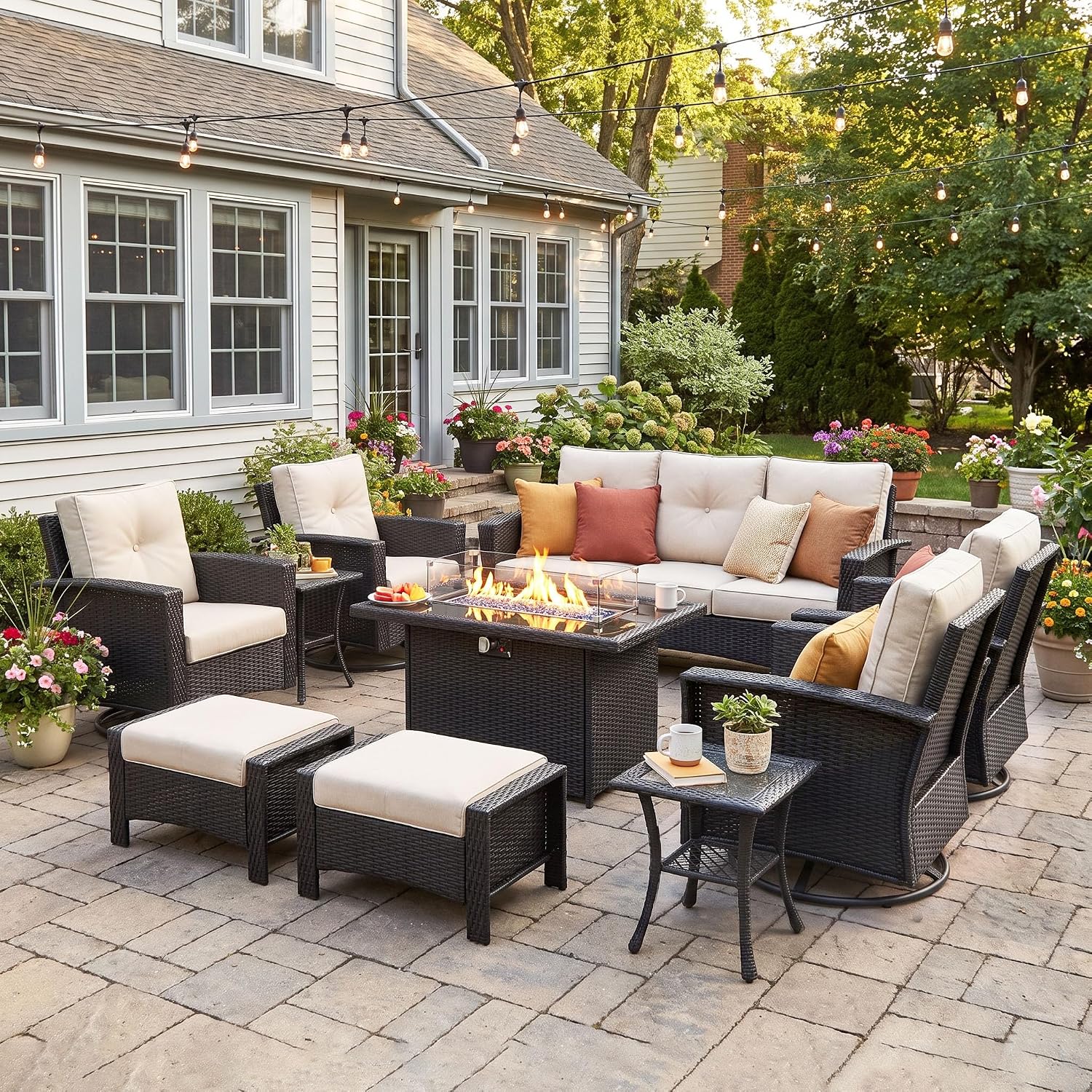 Detalle de LayinSun KC7008 10-Piece Wicker Patio Set with Fire Pit and 360° Swivel Chairs