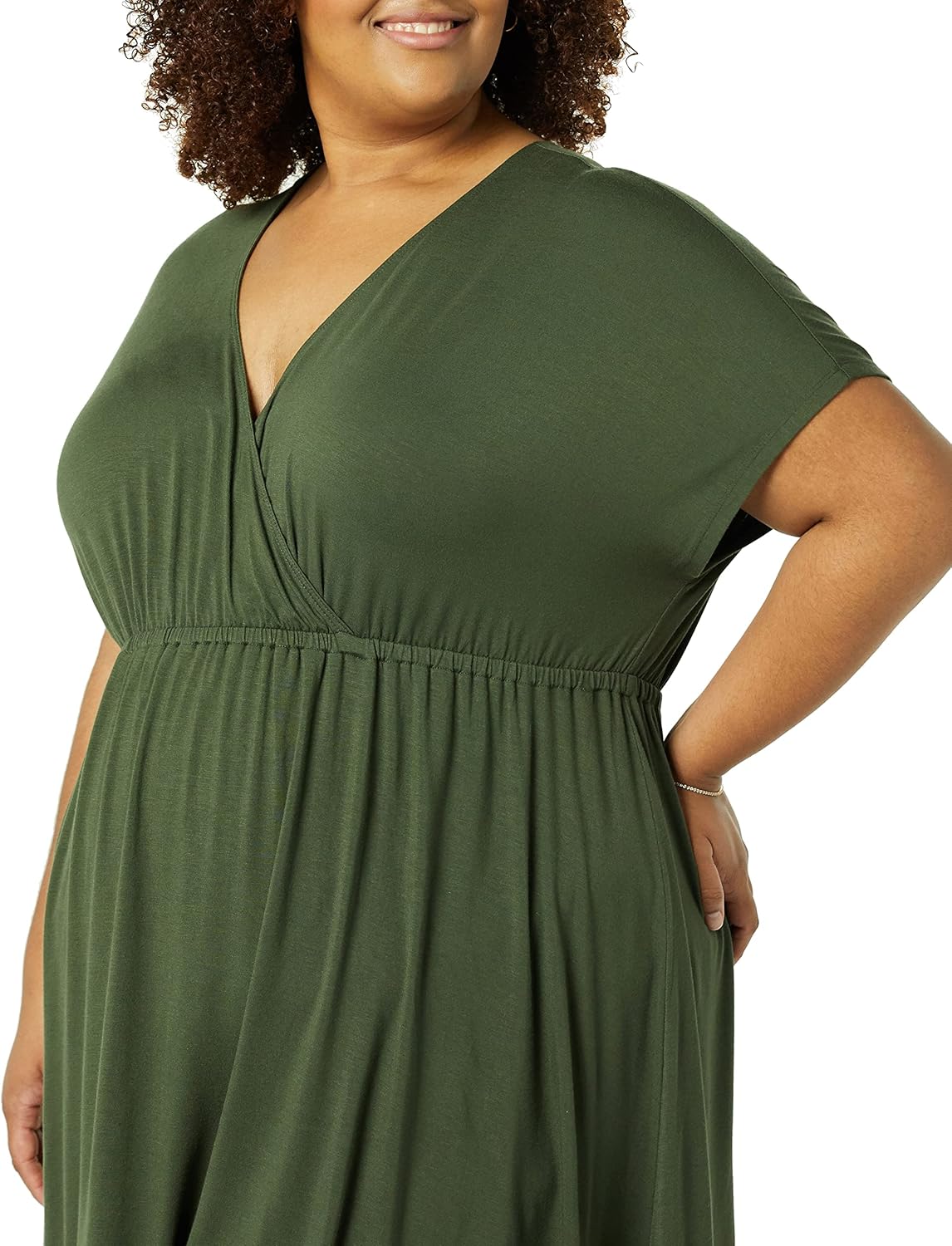 Thumbnail 4 de Amazon Essentials women’s casual surplice dress (beach & wedding guest) – plus sizes available