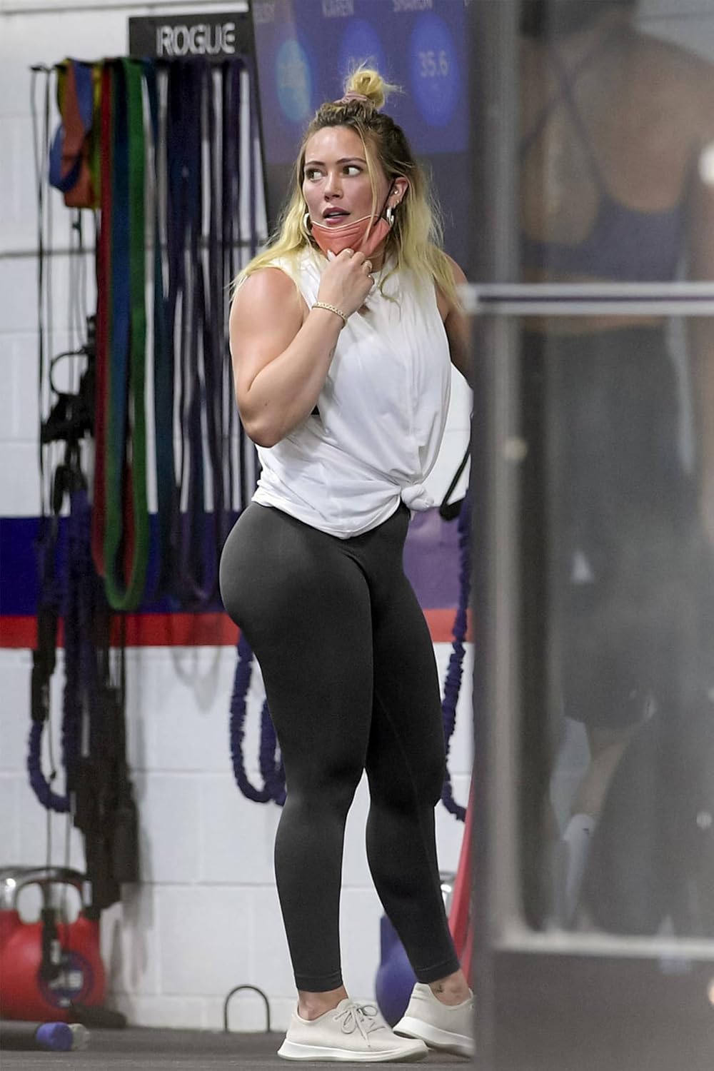 Detalle de JOYSPELS Scrunch Butt Leggings Damen (High Waist, Booty Lifting, Seamless) – blickdichtes Gym-Set für Training & Figur-Optik